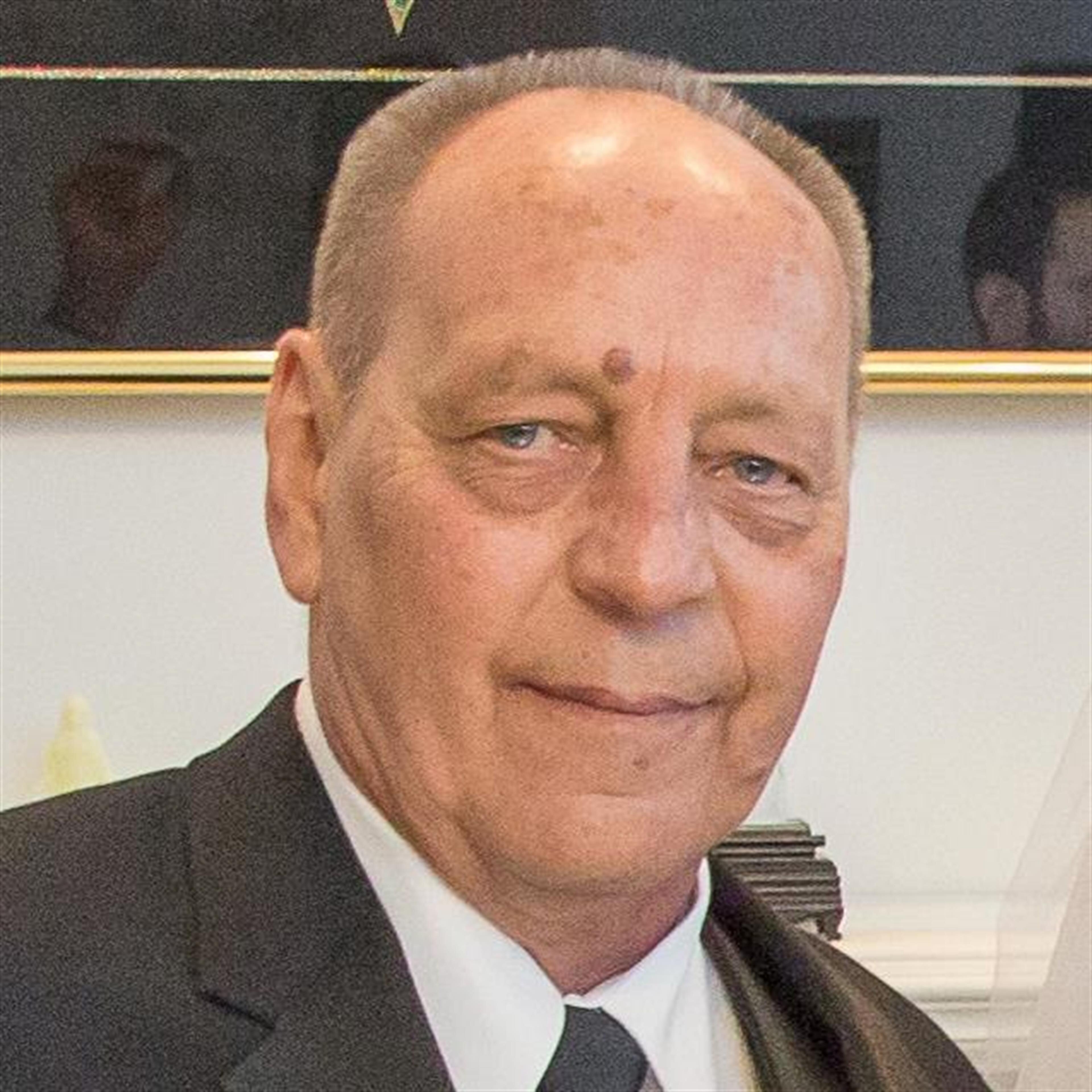 Richard J Schmatz