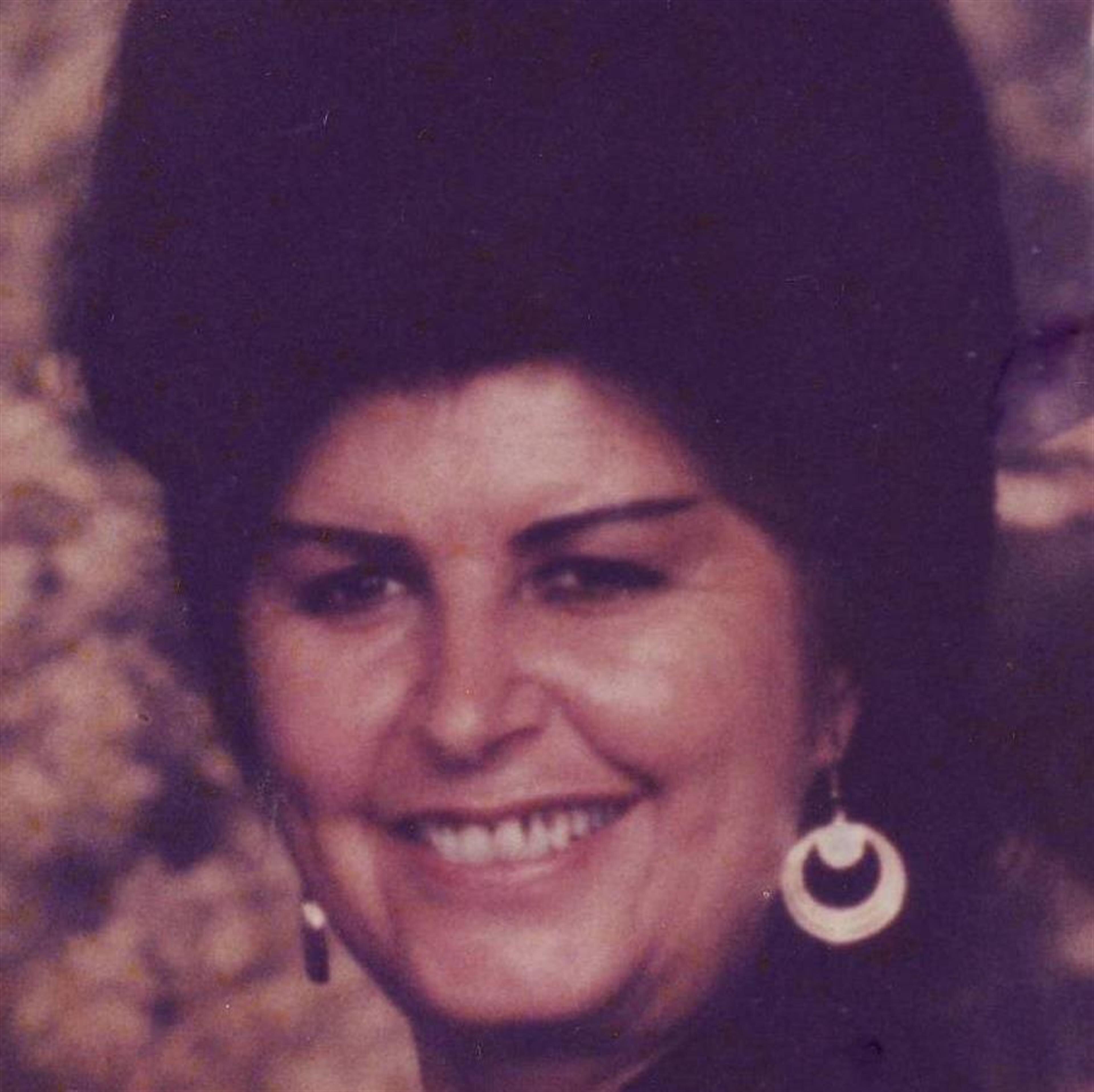 Neva L Burns (Lebanon)