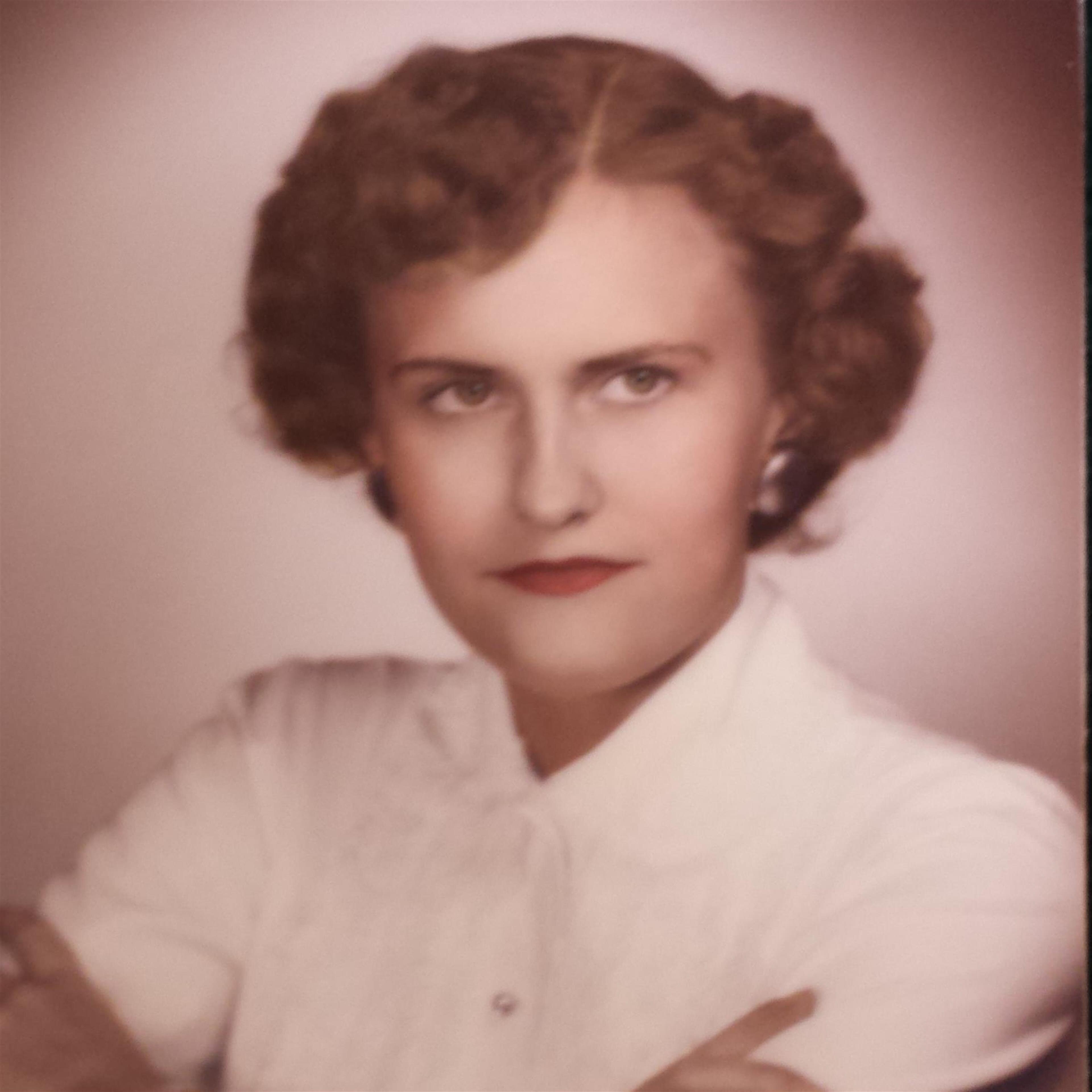 Mrs. Betty Lou Lindsey