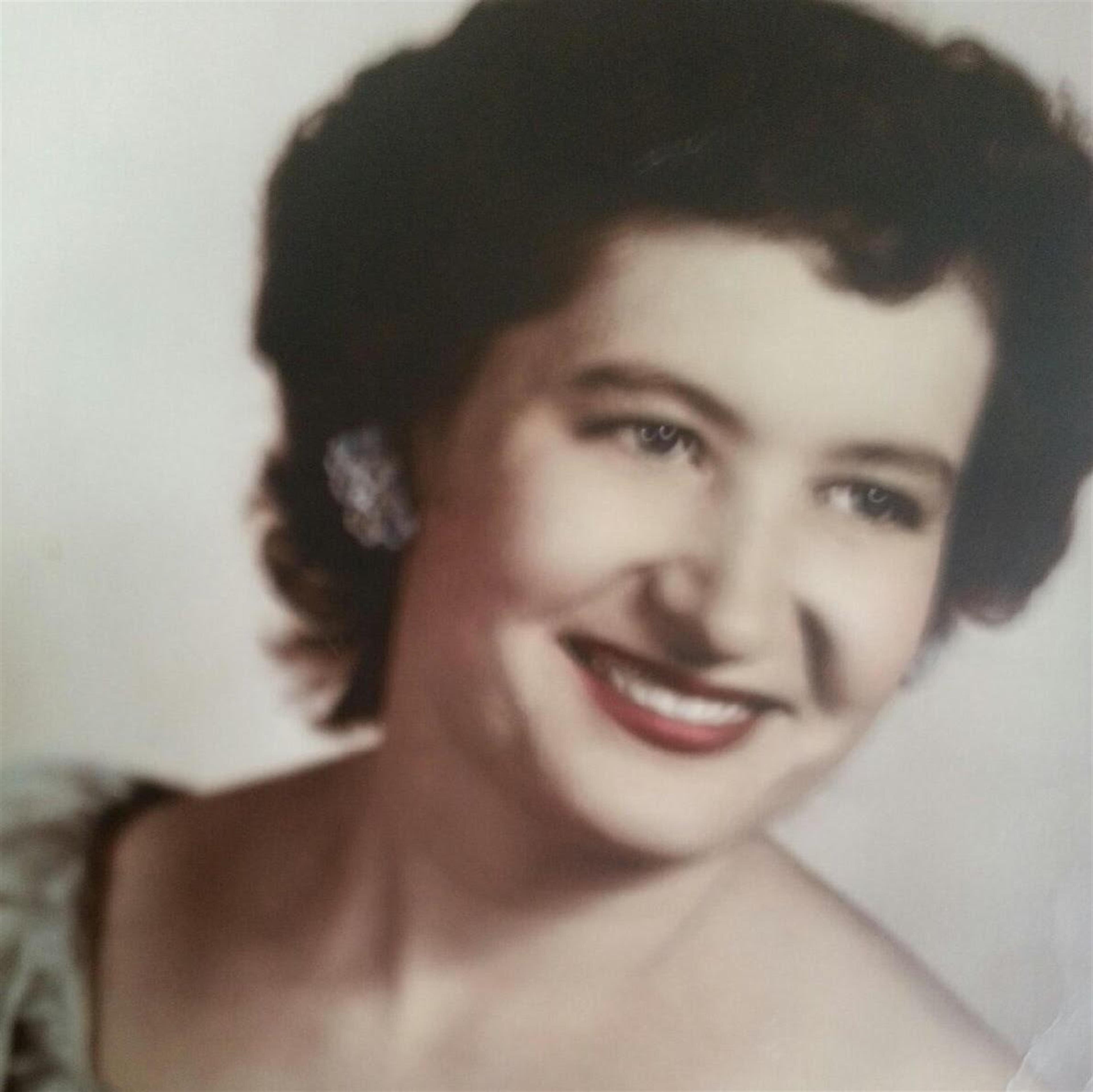 Mrs. Julia Carmona Rodriguez