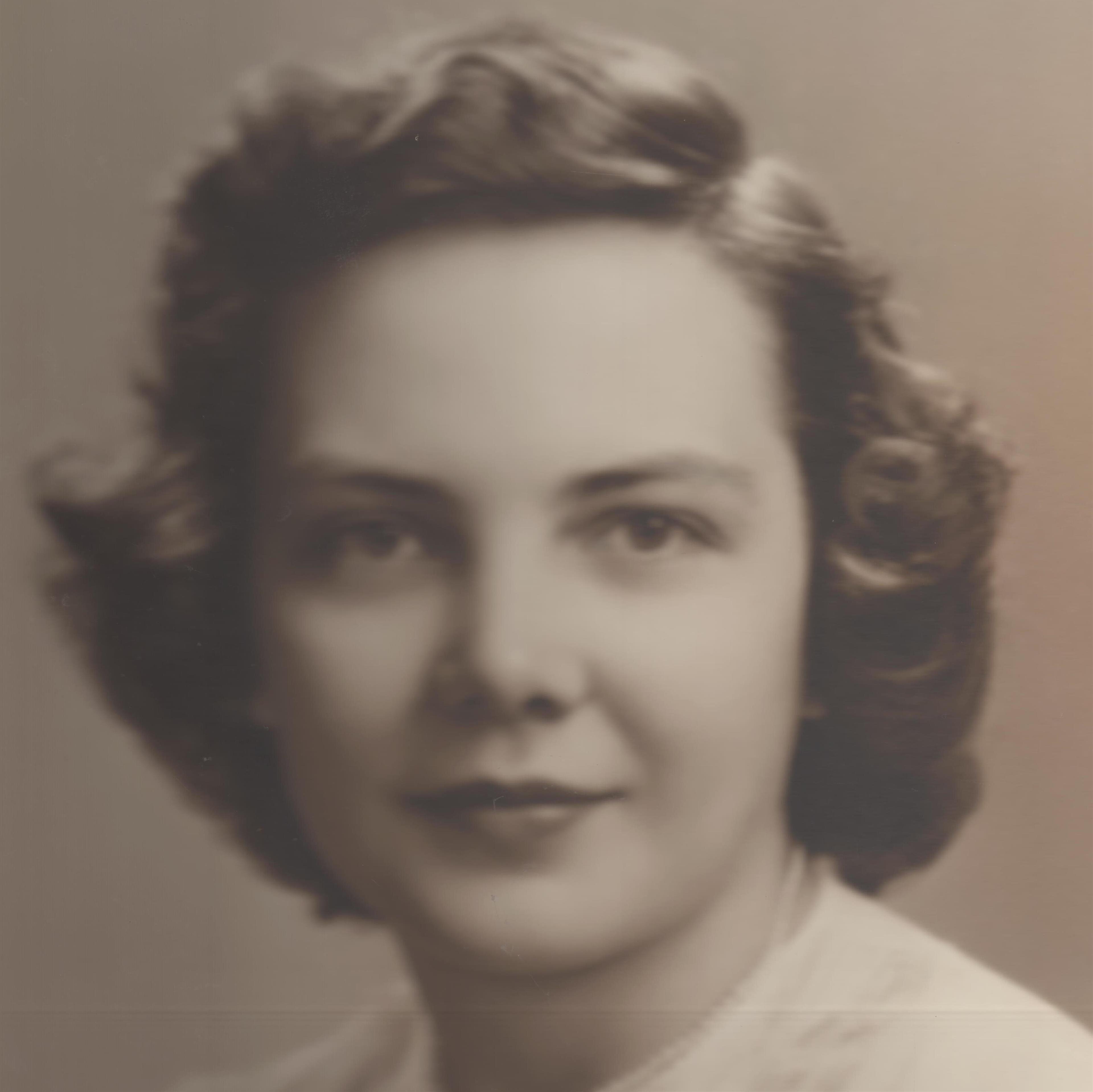 Mrs Jeanne Stevens