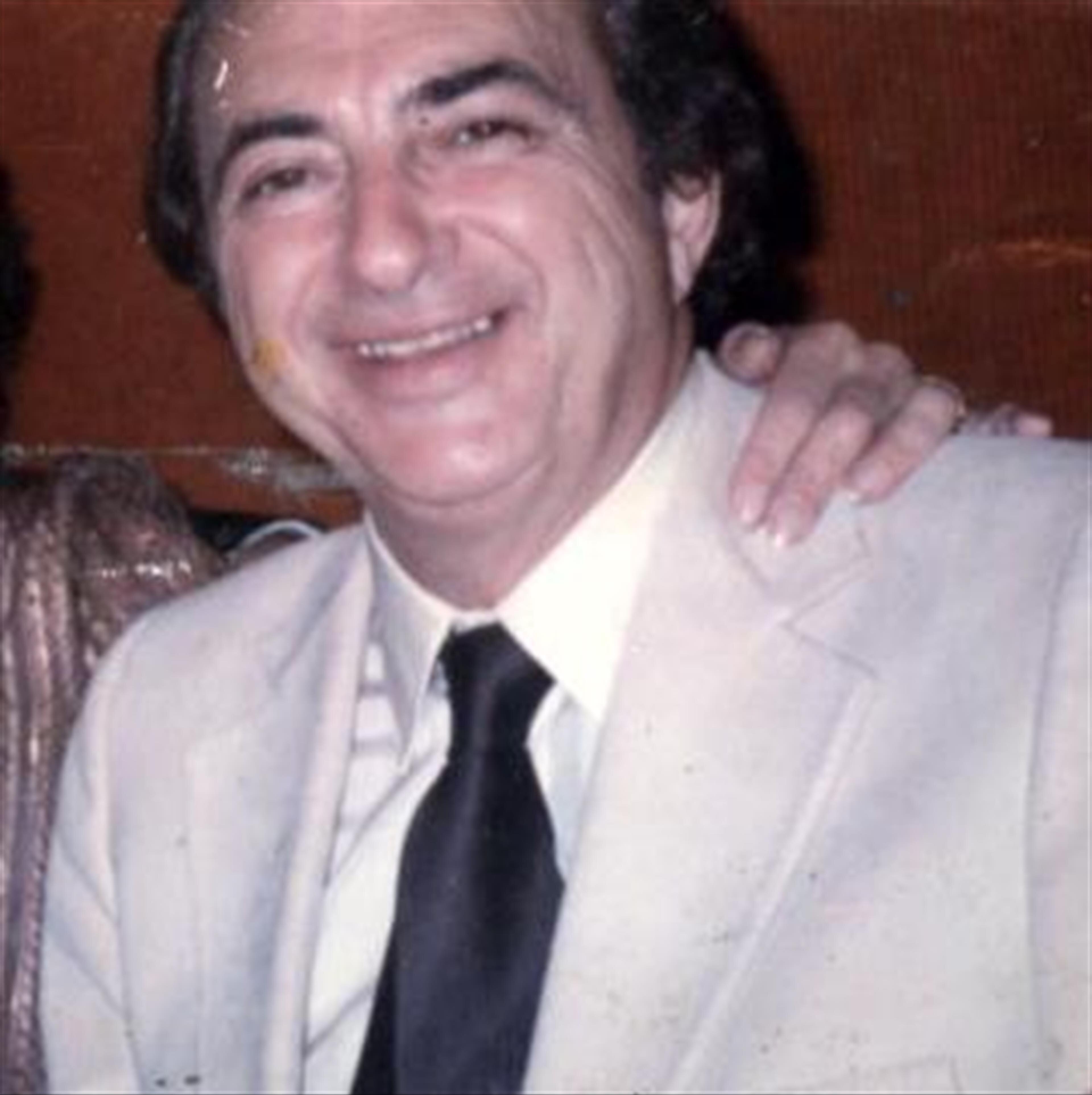 Robert "Bob" Manners