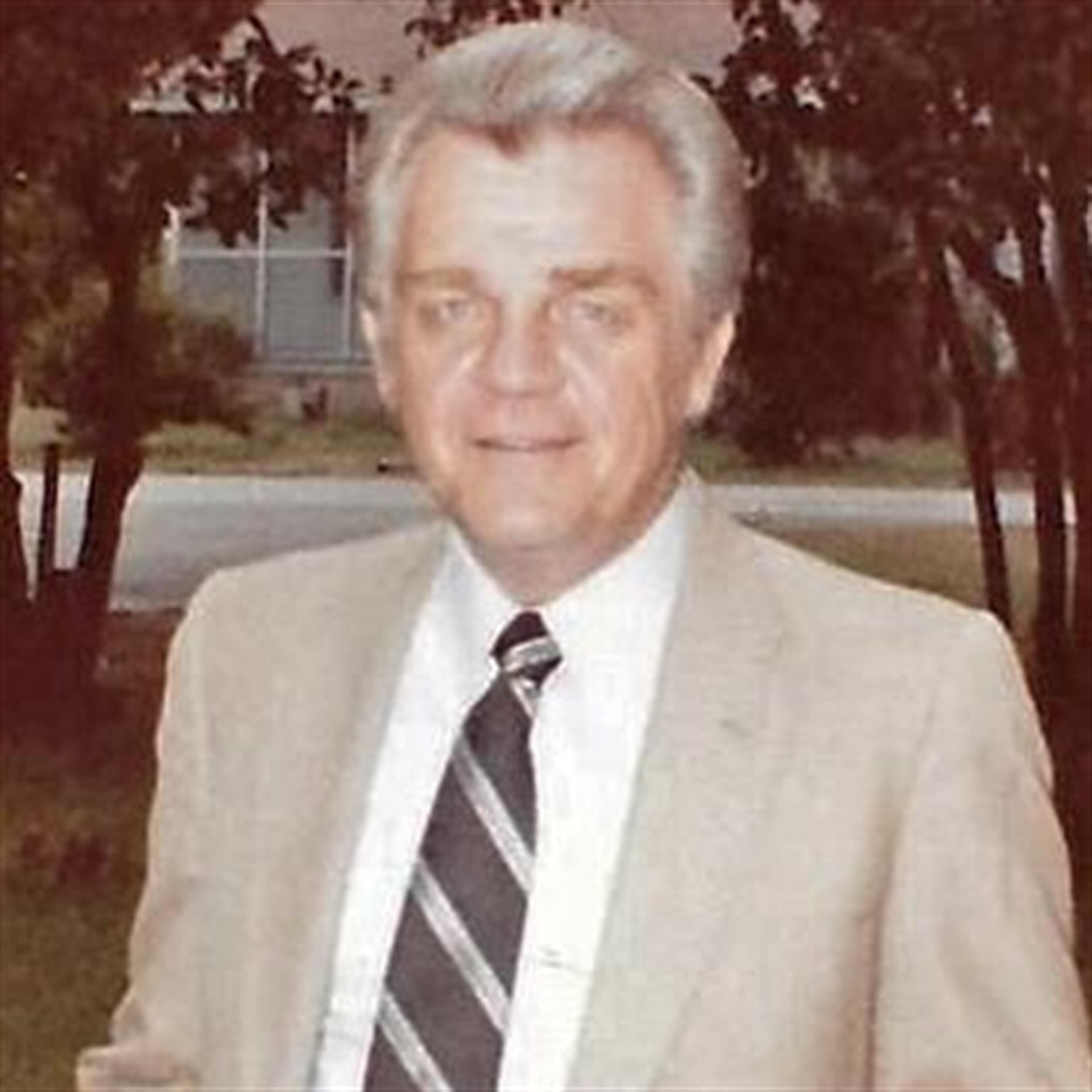 Mr. Wayne Delano Floeck