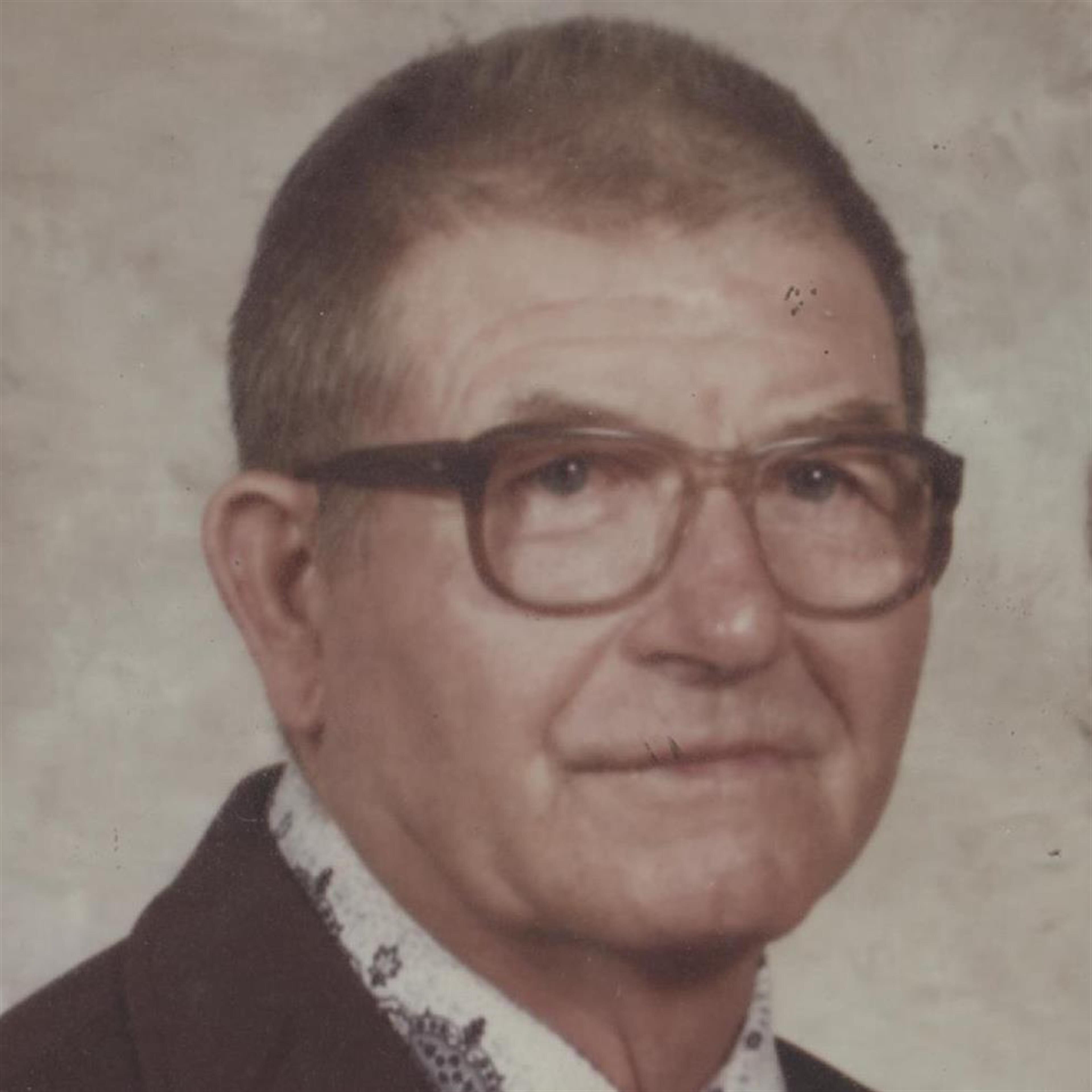 Mr Walton Harvey Newell