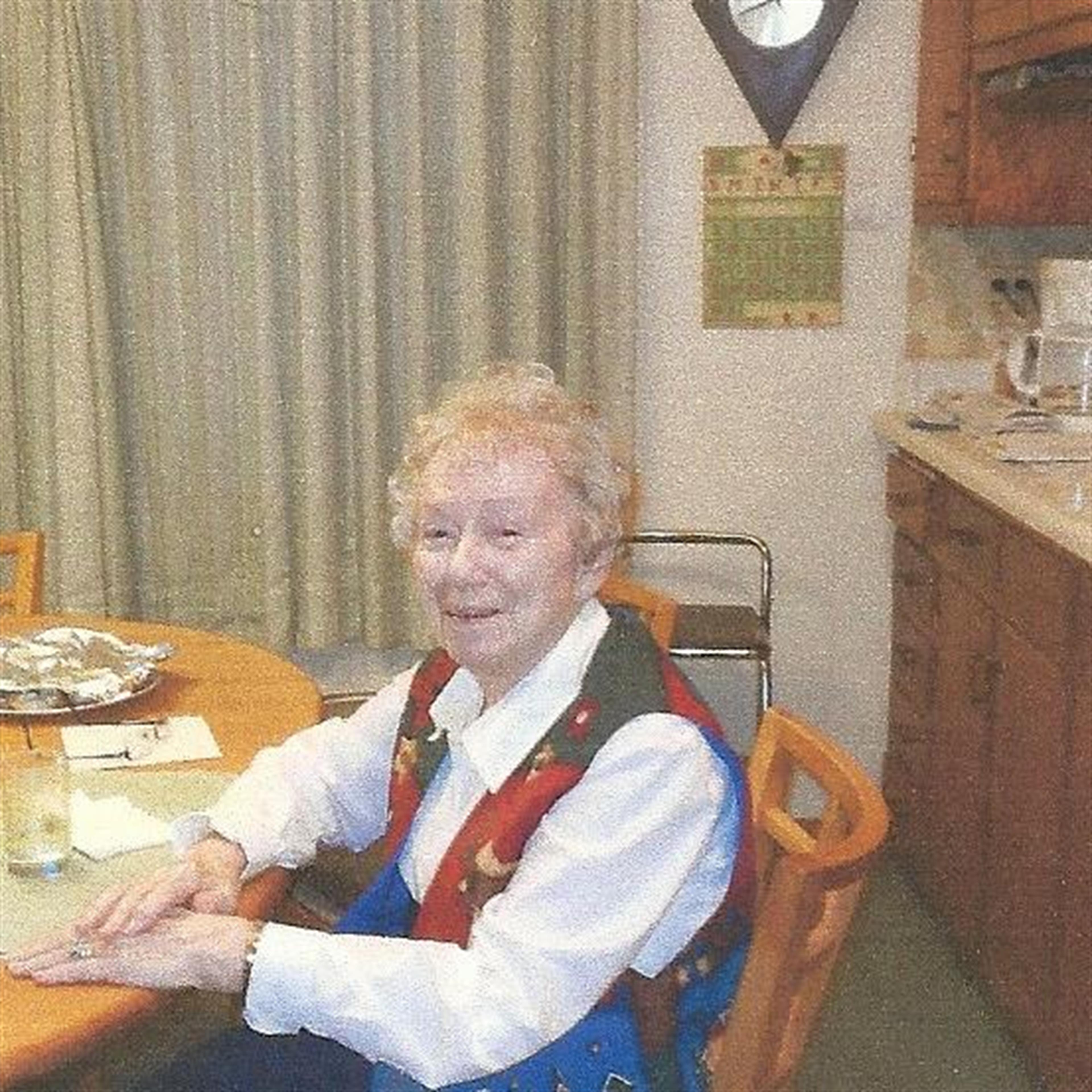 Dorothy June Poeschl