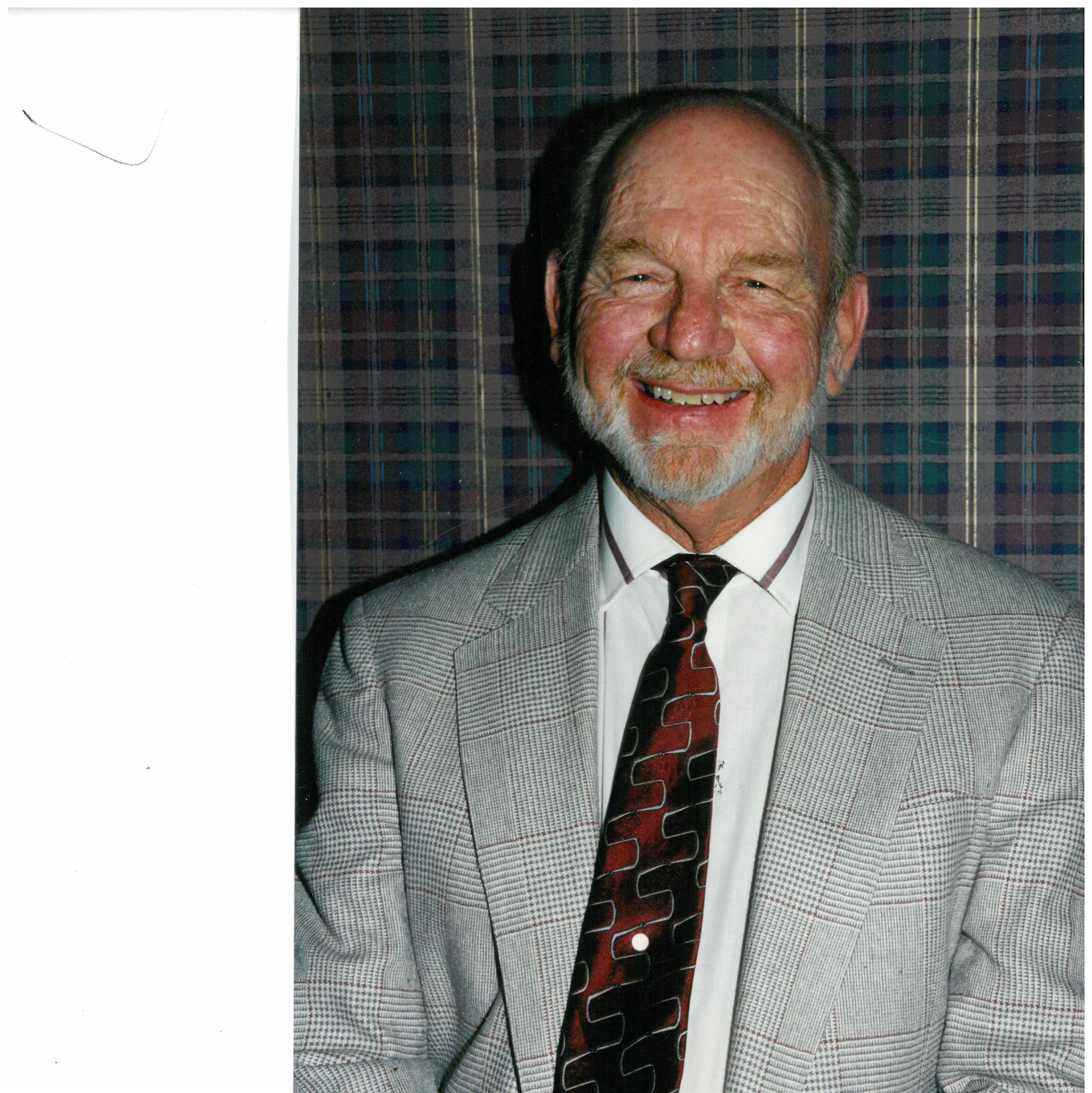 Mr. Walter (Woody) Glenwood Mummery