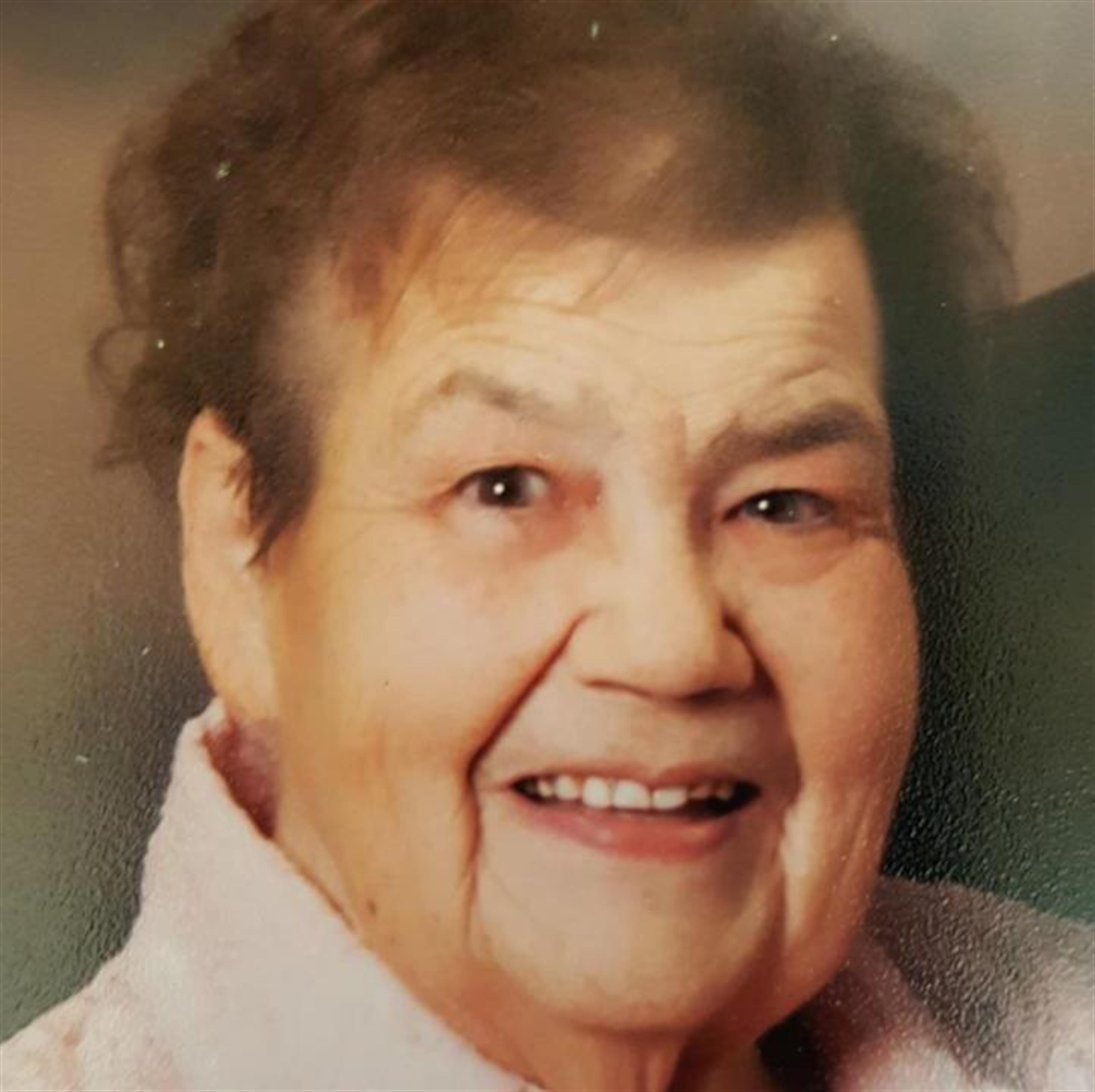 Phyllis R Hombaker  (Humansville)