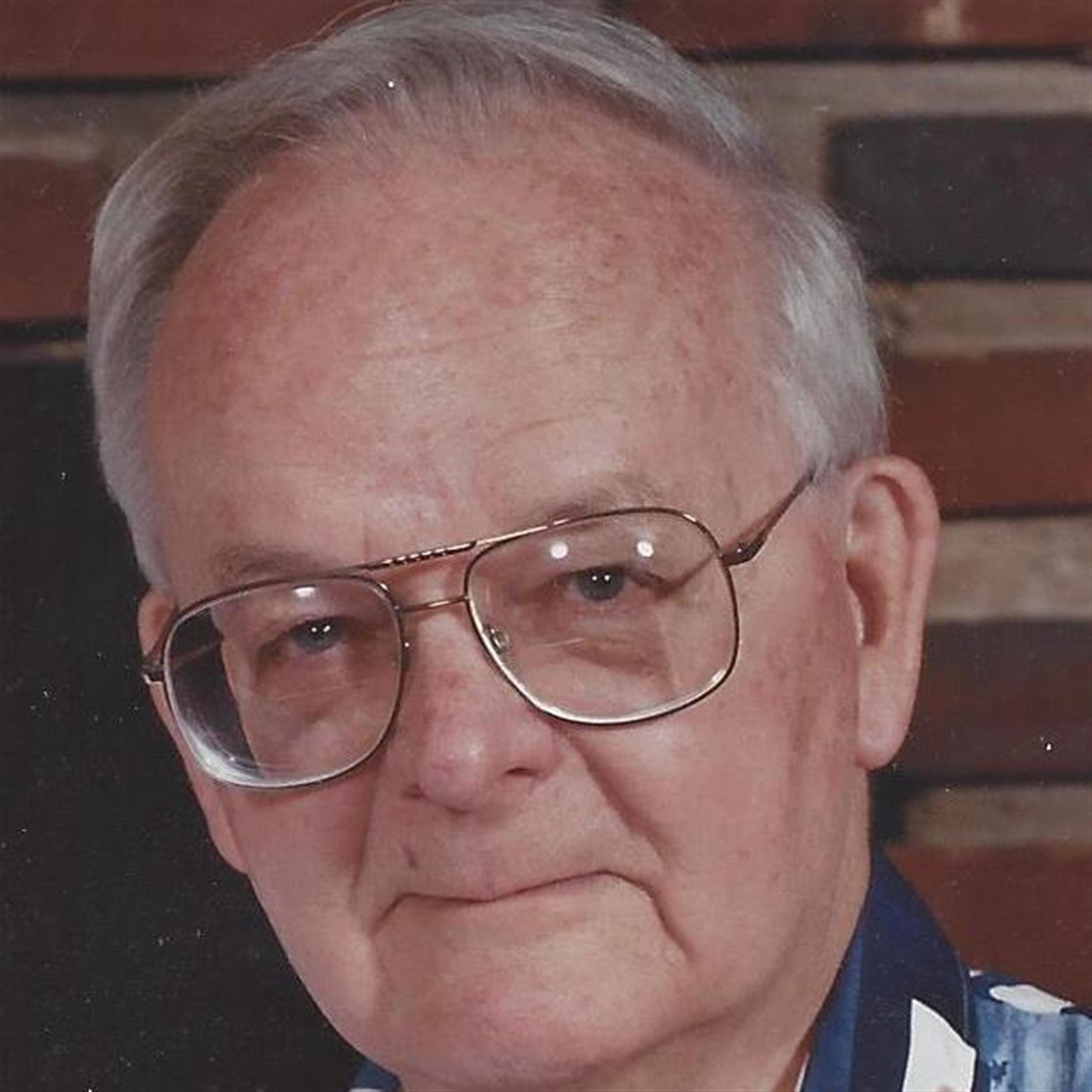 Richard L. Ford's obituary picture