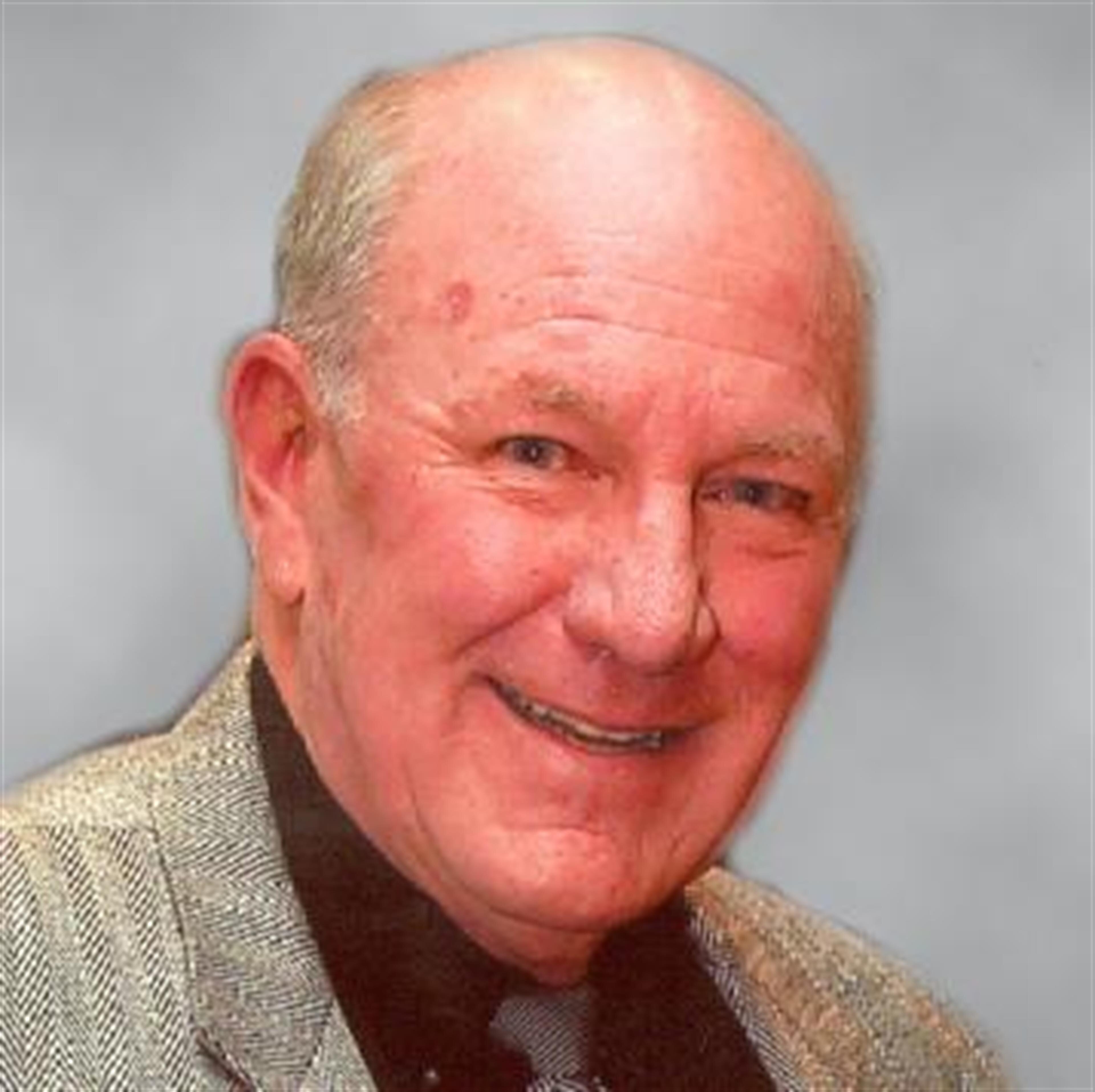 Mr.  Louis Raymond  Lint