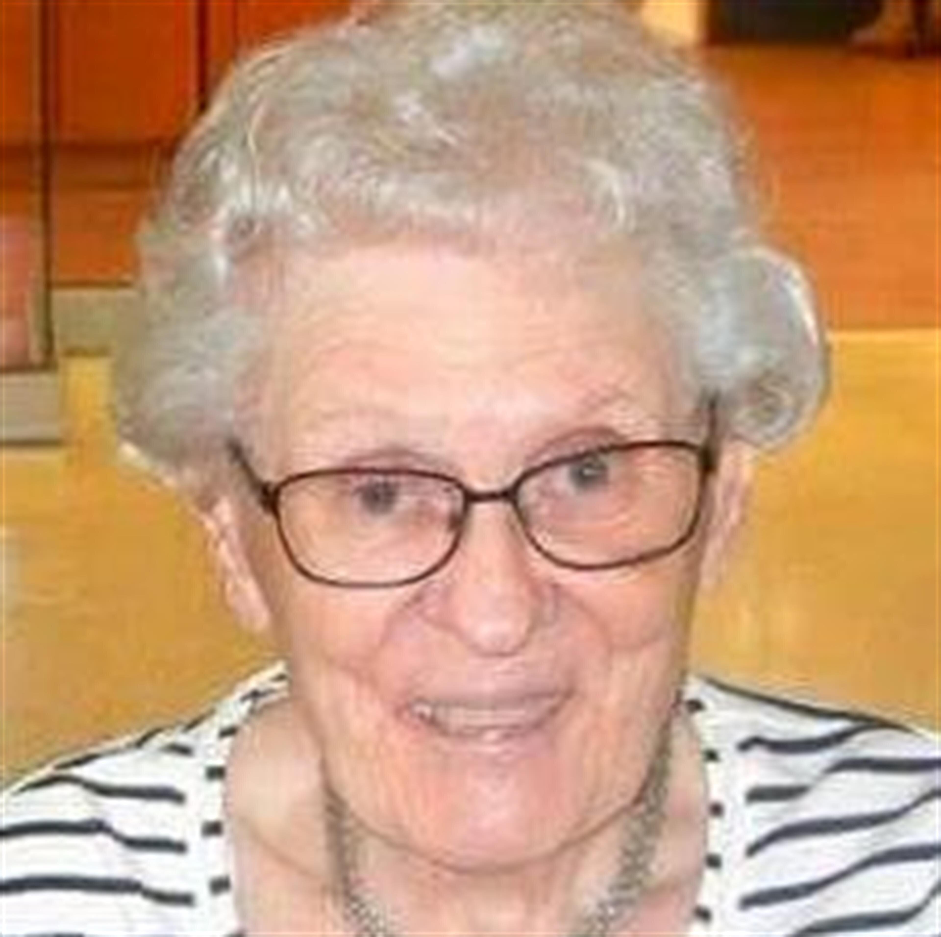 Louise  Eileen Payton
