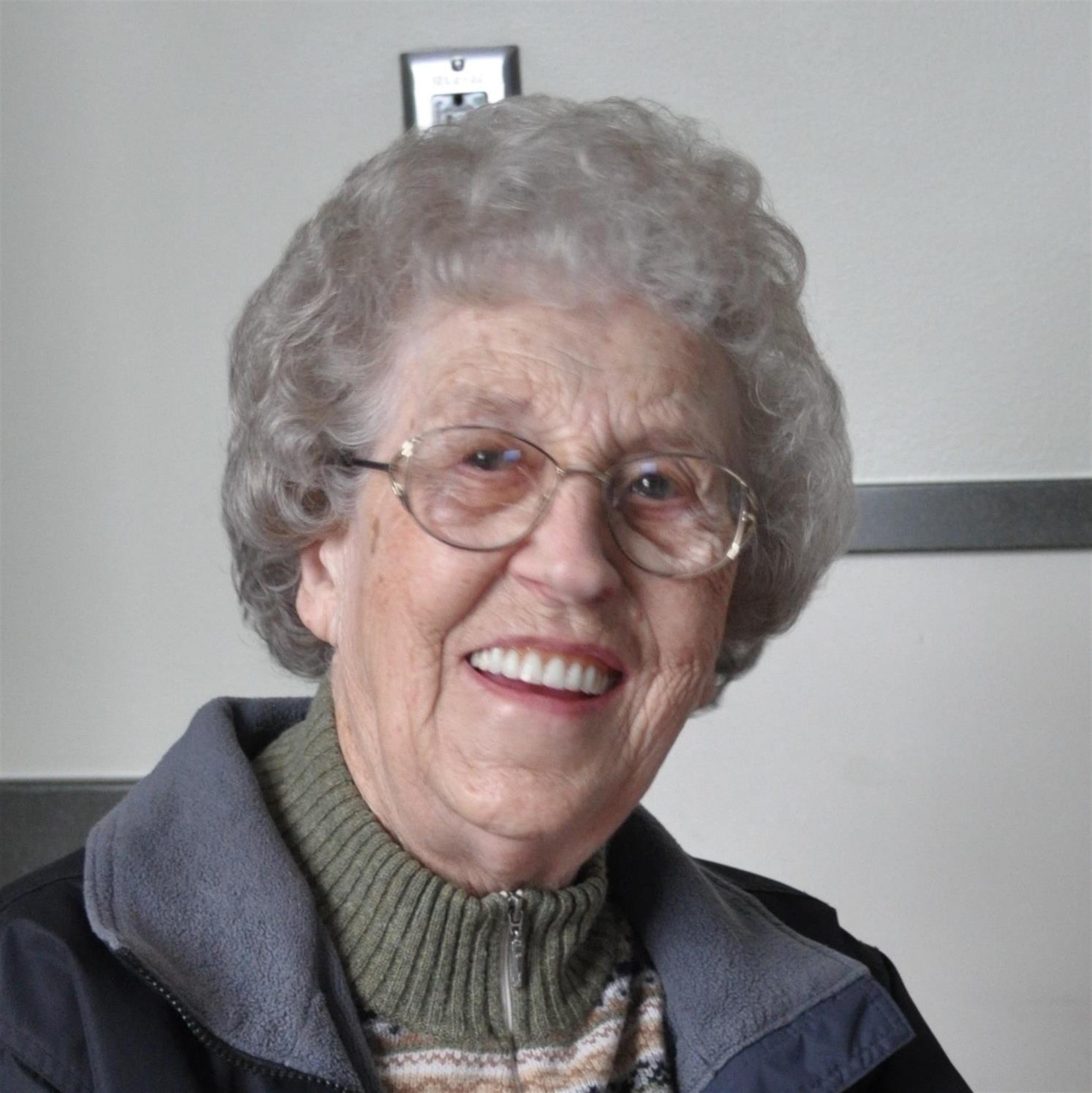 Annie Thierbach's obituary picture