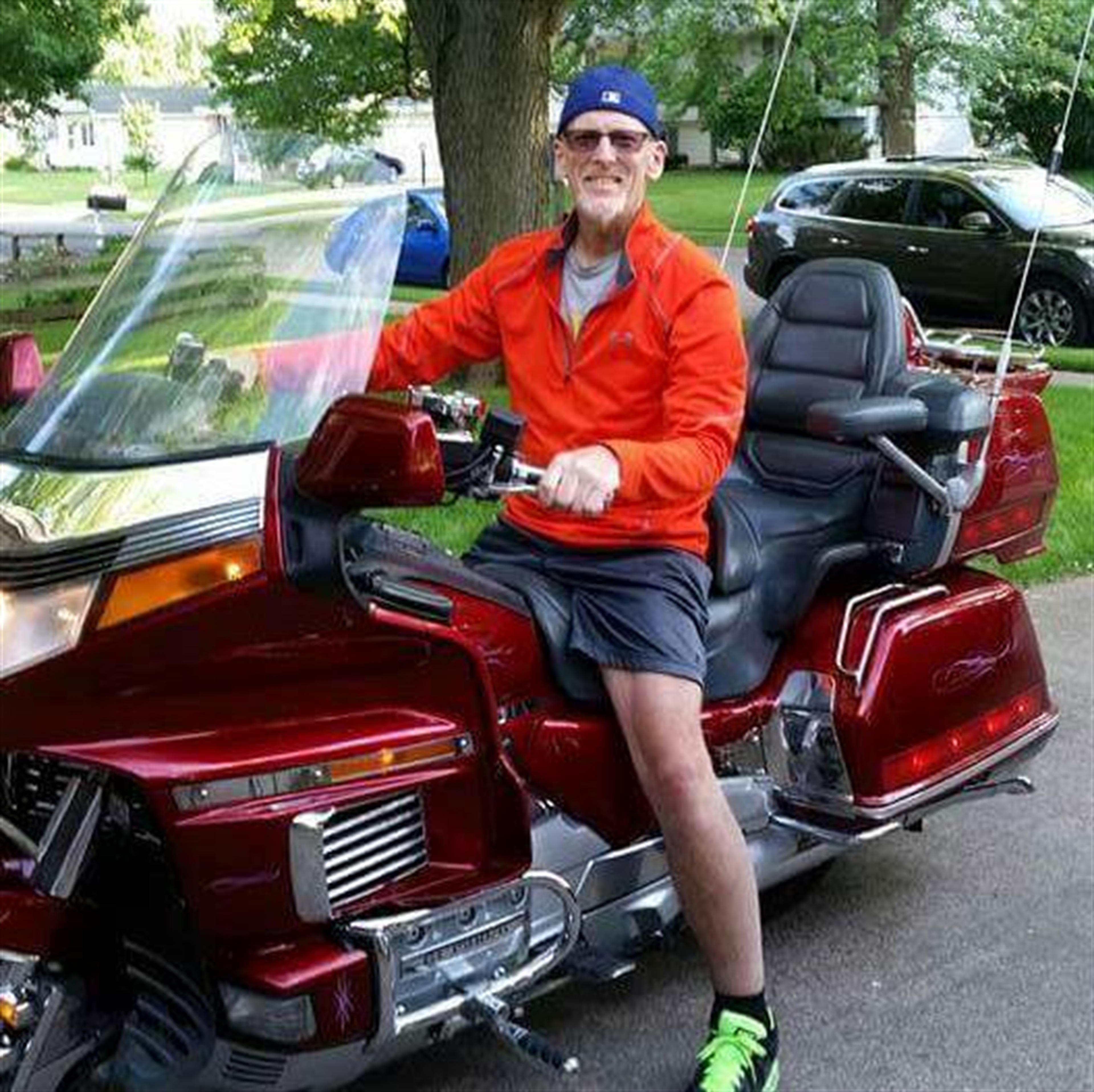 Robert "Ozzie"  P. Asmussen