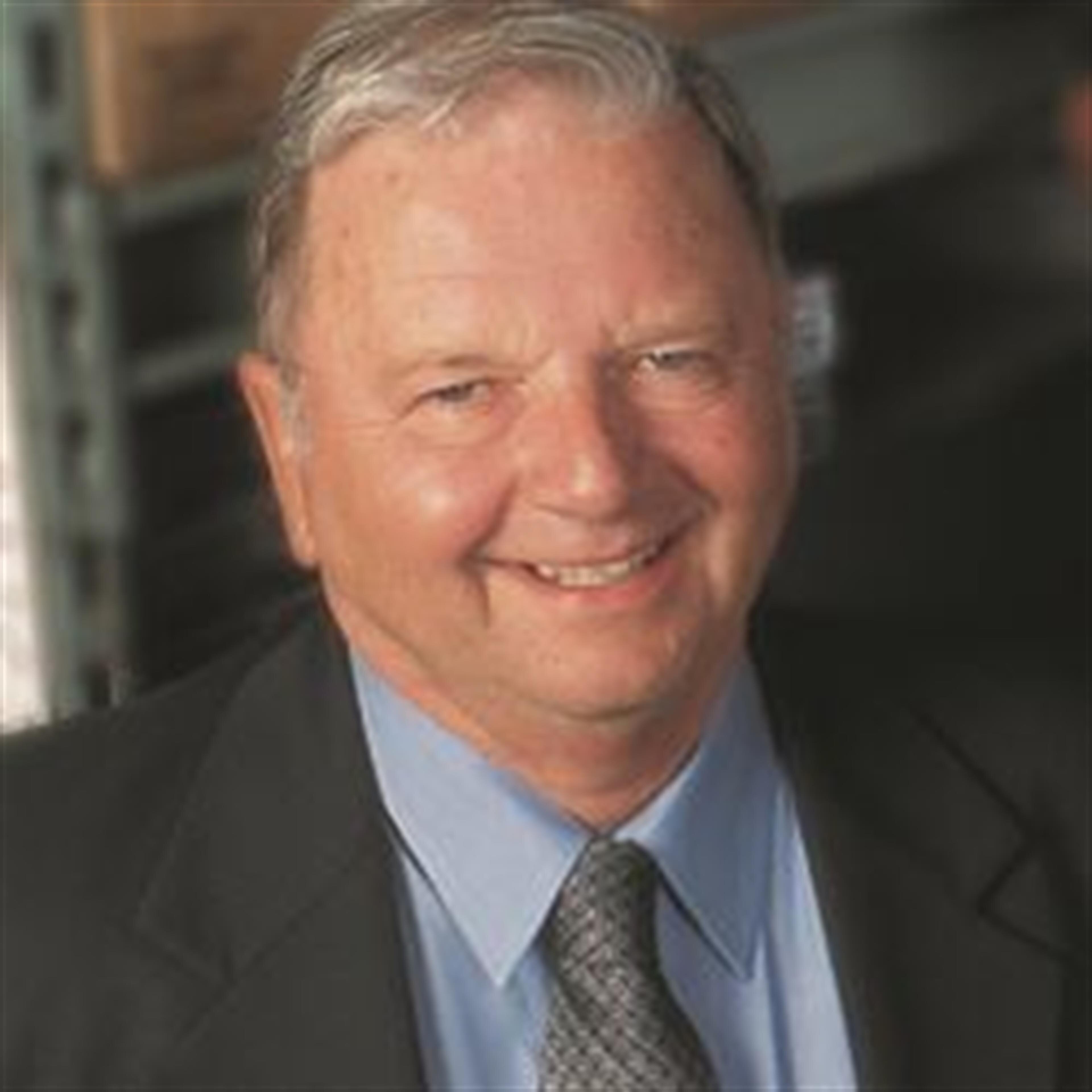 Robert DeMott