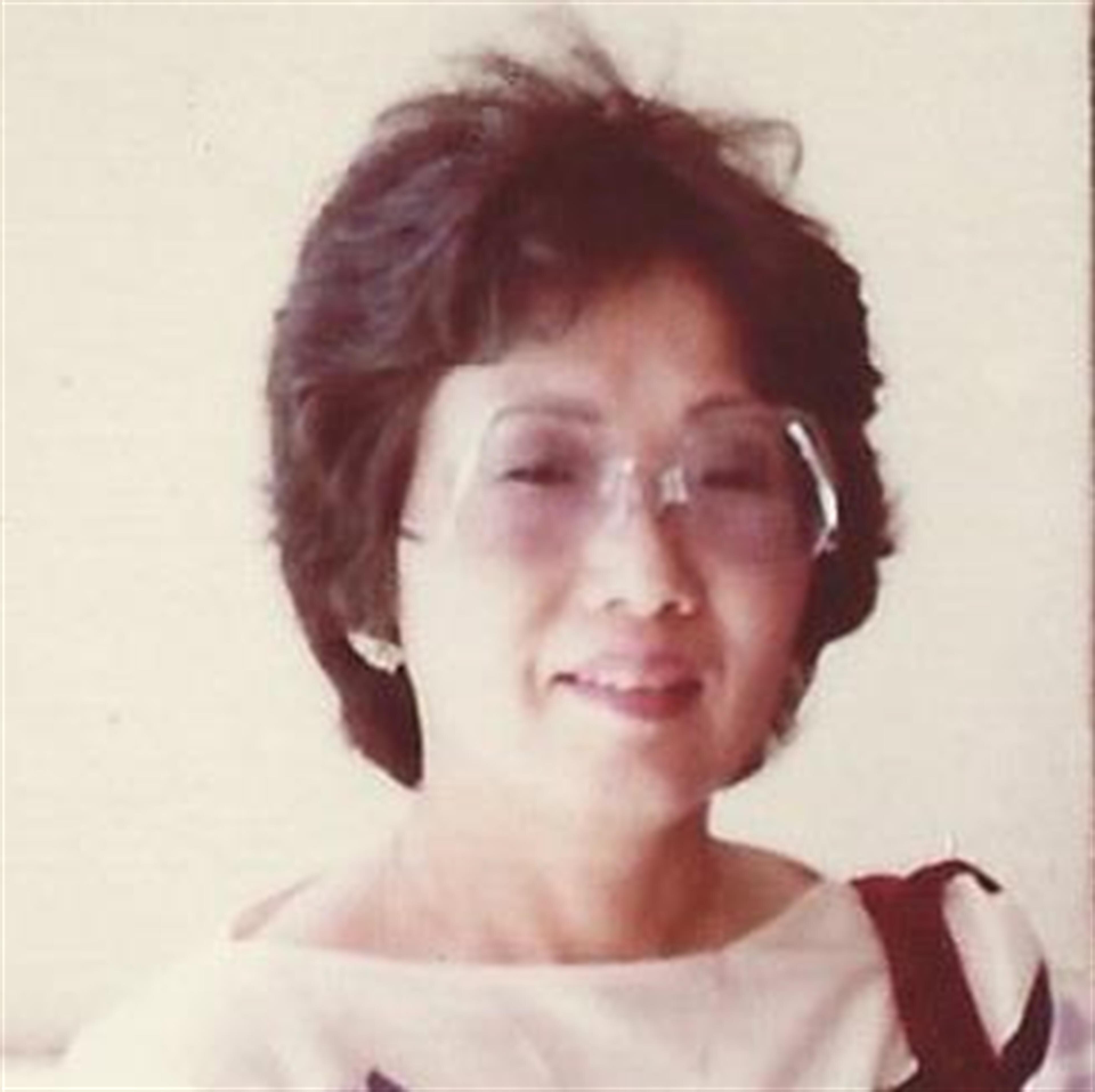 Flora Kiyomi Arasato