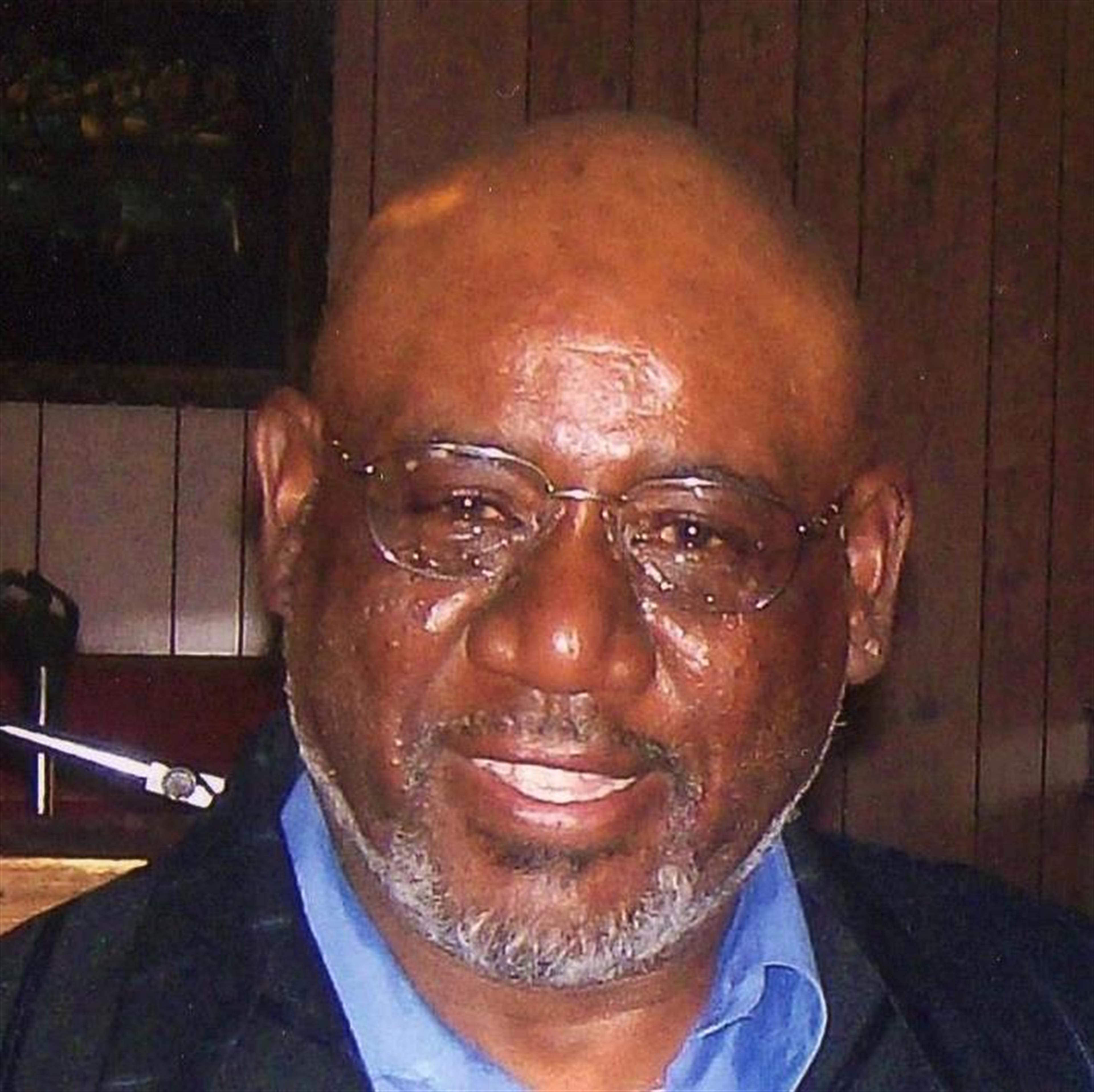 Clinton Earl Bosley's obituary picture