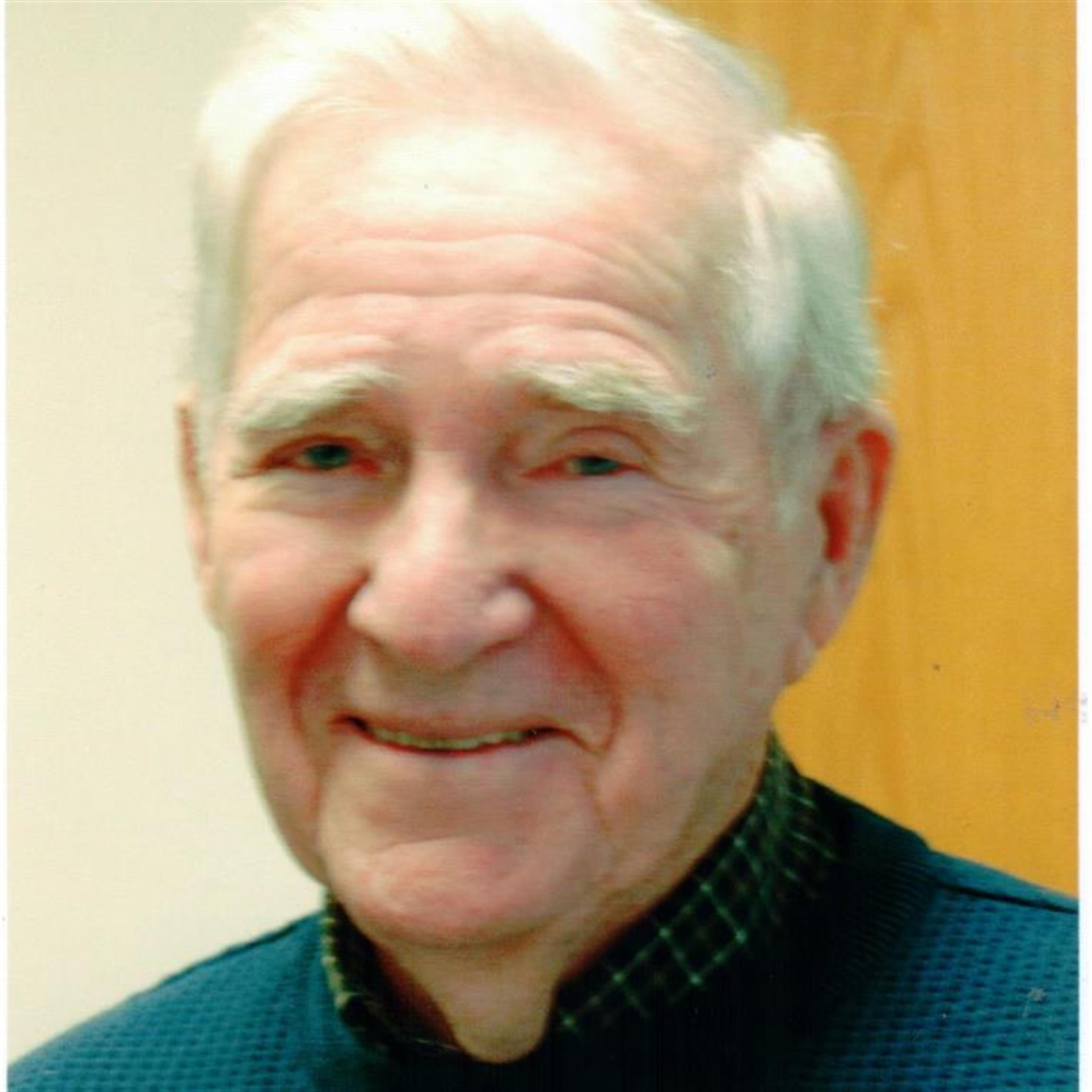 Robert "Bob" Earl Vaillancourt