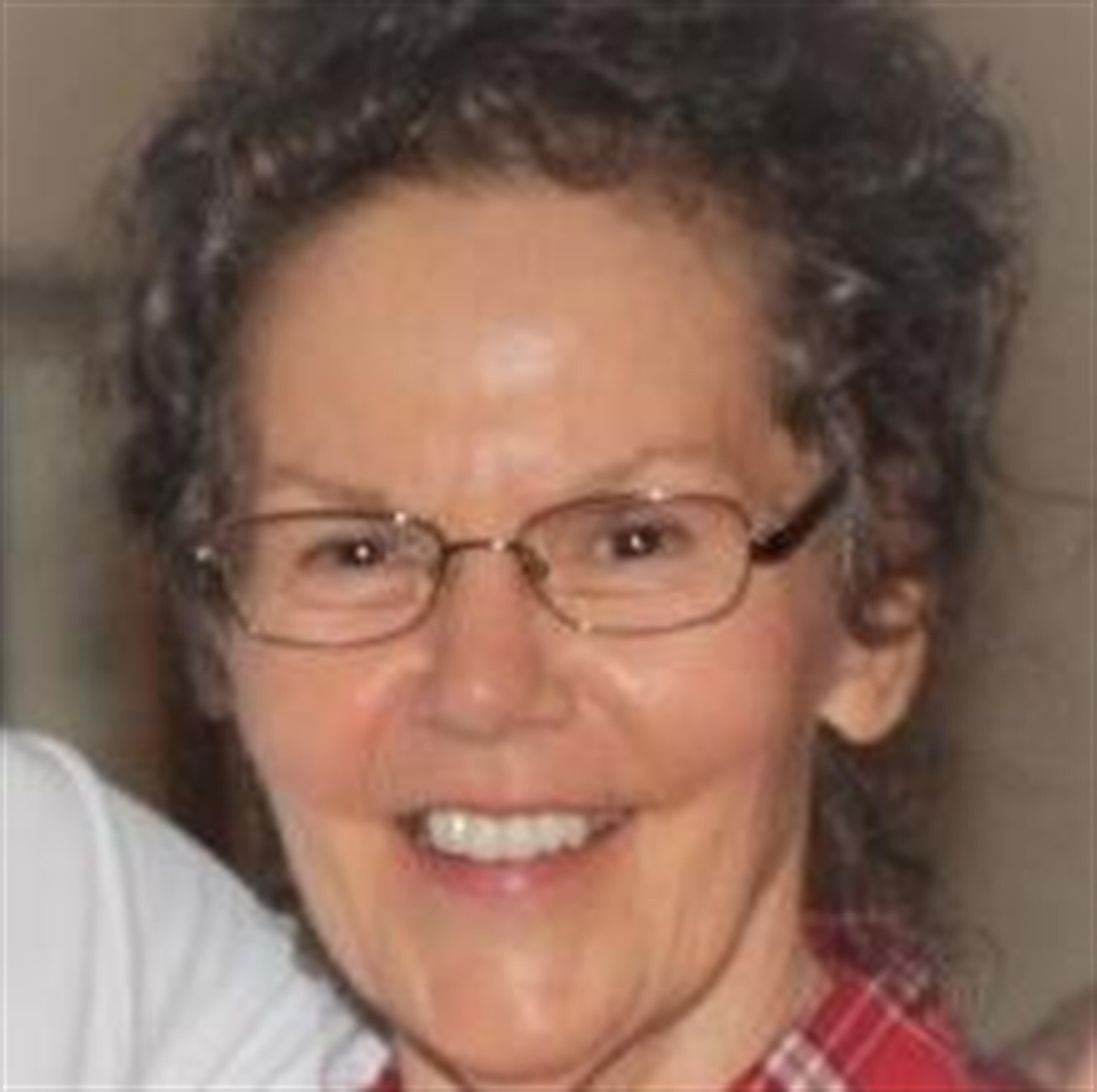 Jewel Caroline Requa