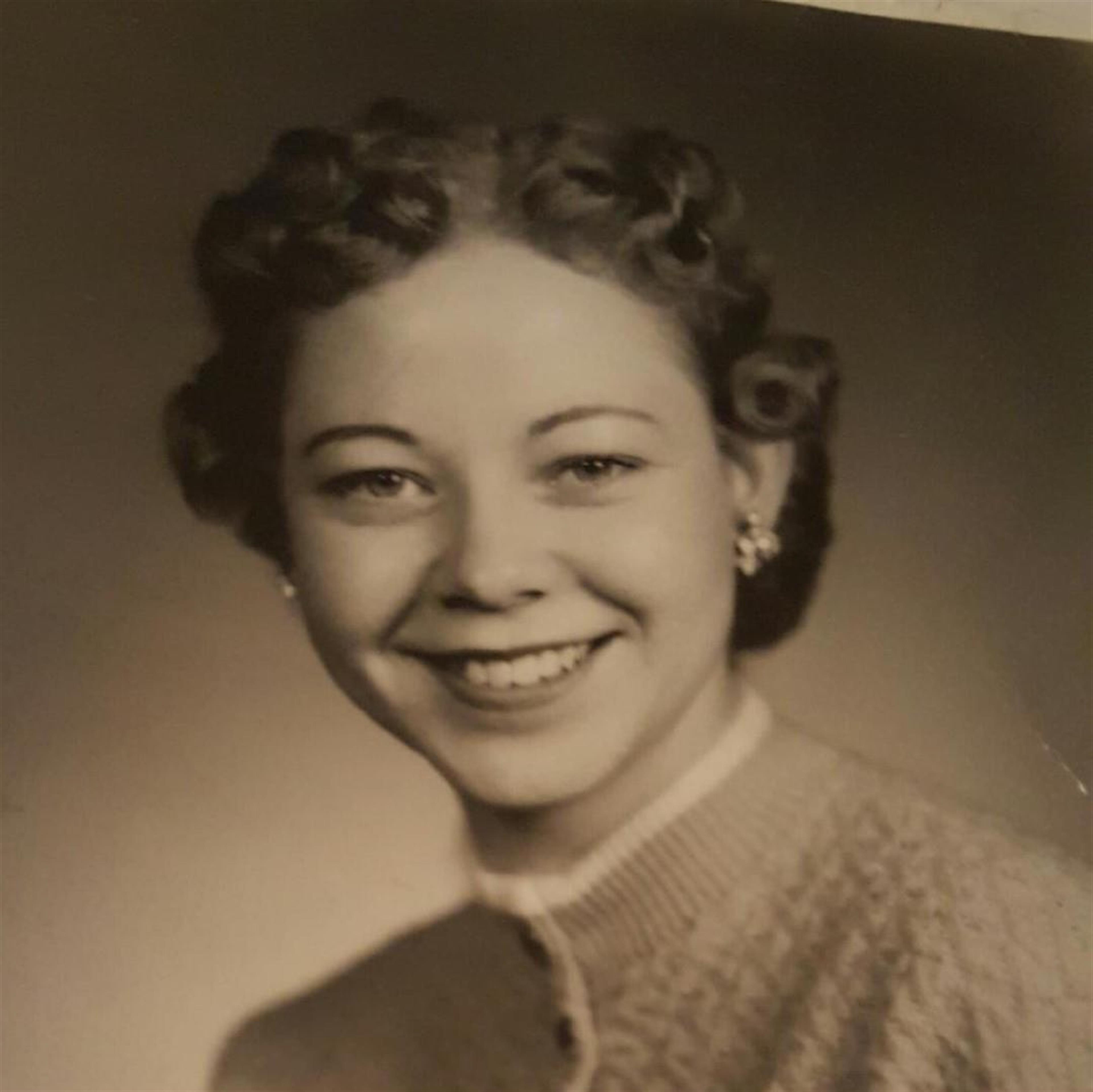 Beverly Slade Bowerman's obituary picture