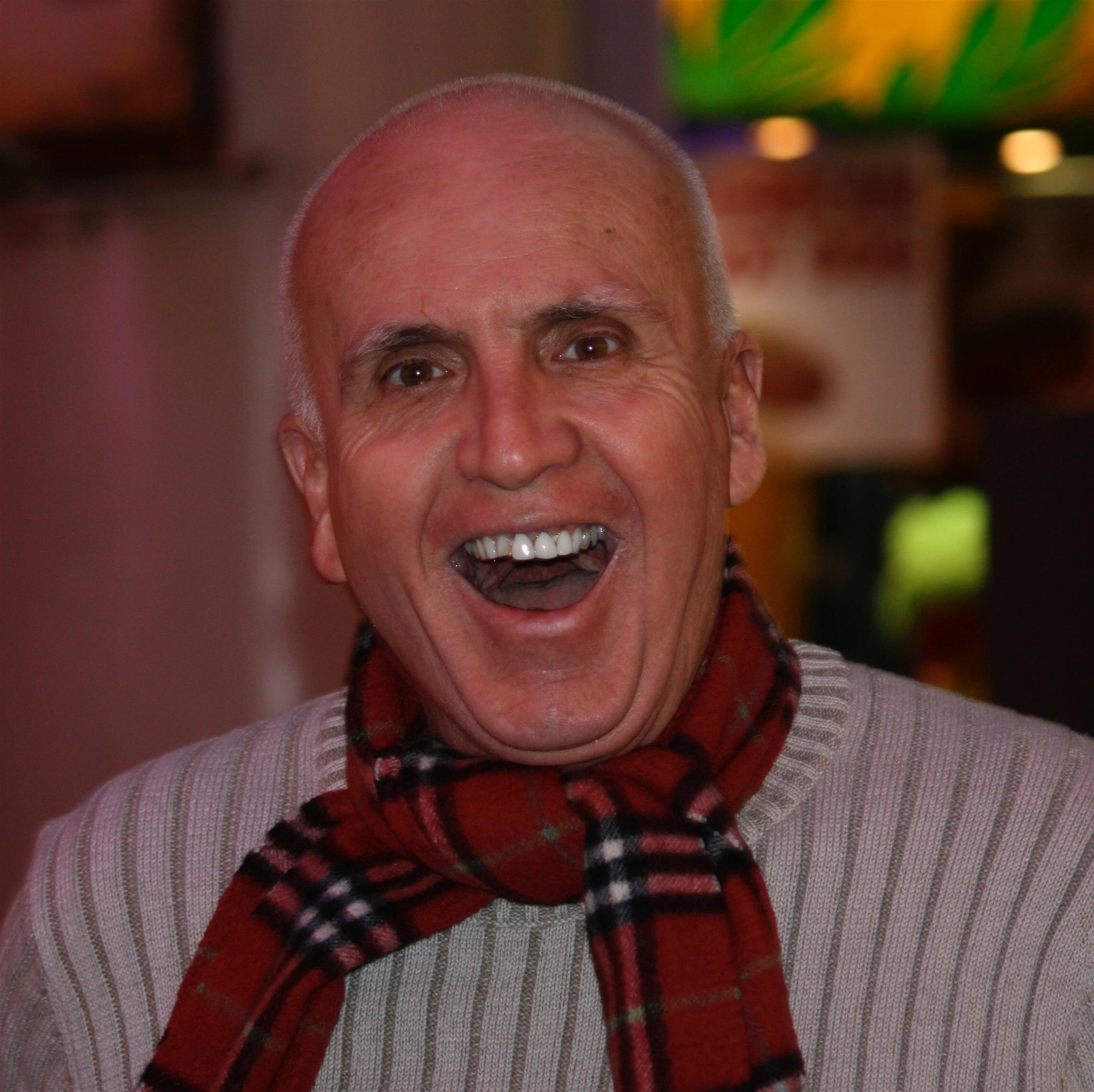 SANTIAGO FERNANDO WOLL