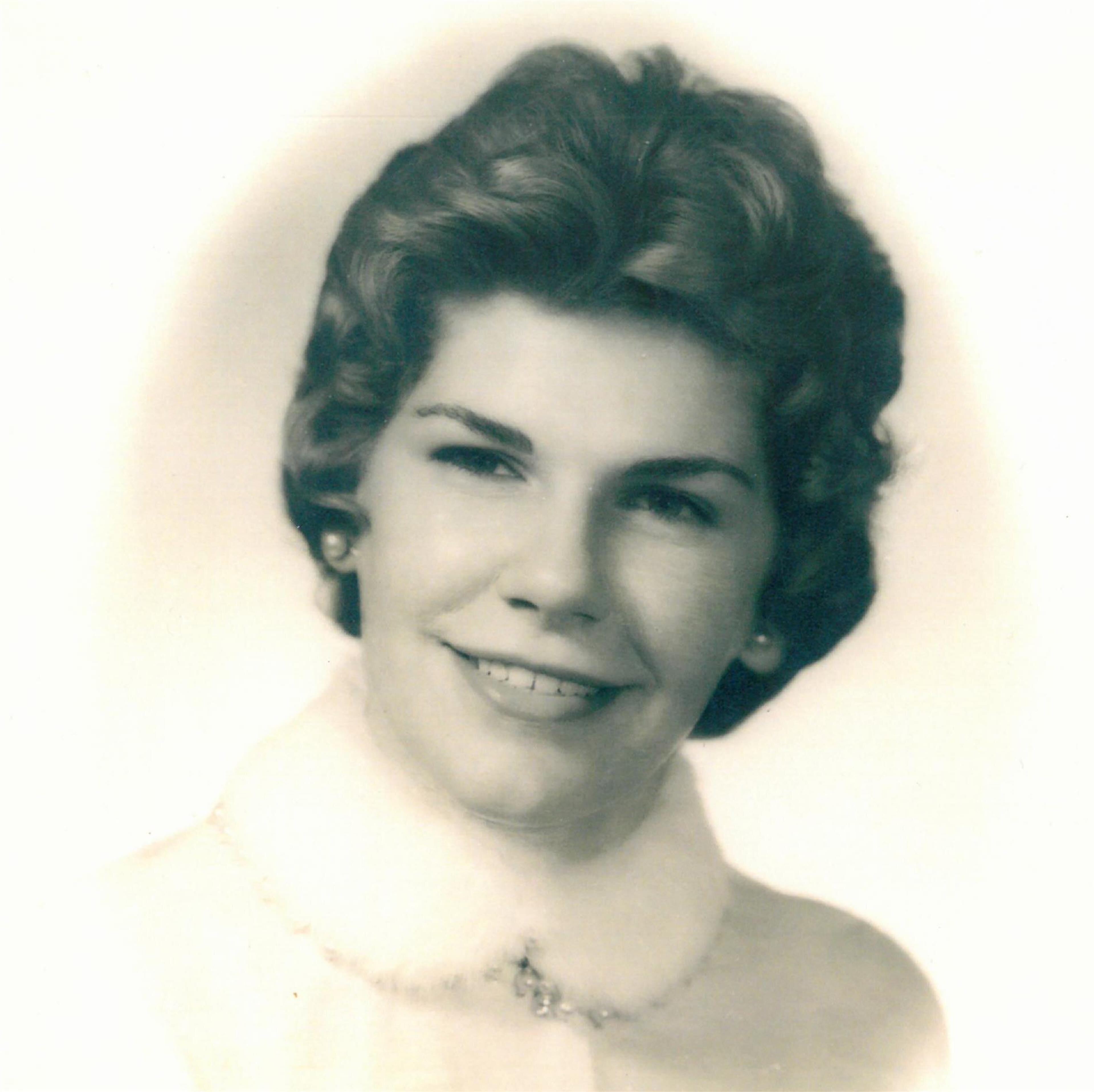 Linda Douglas Nunez