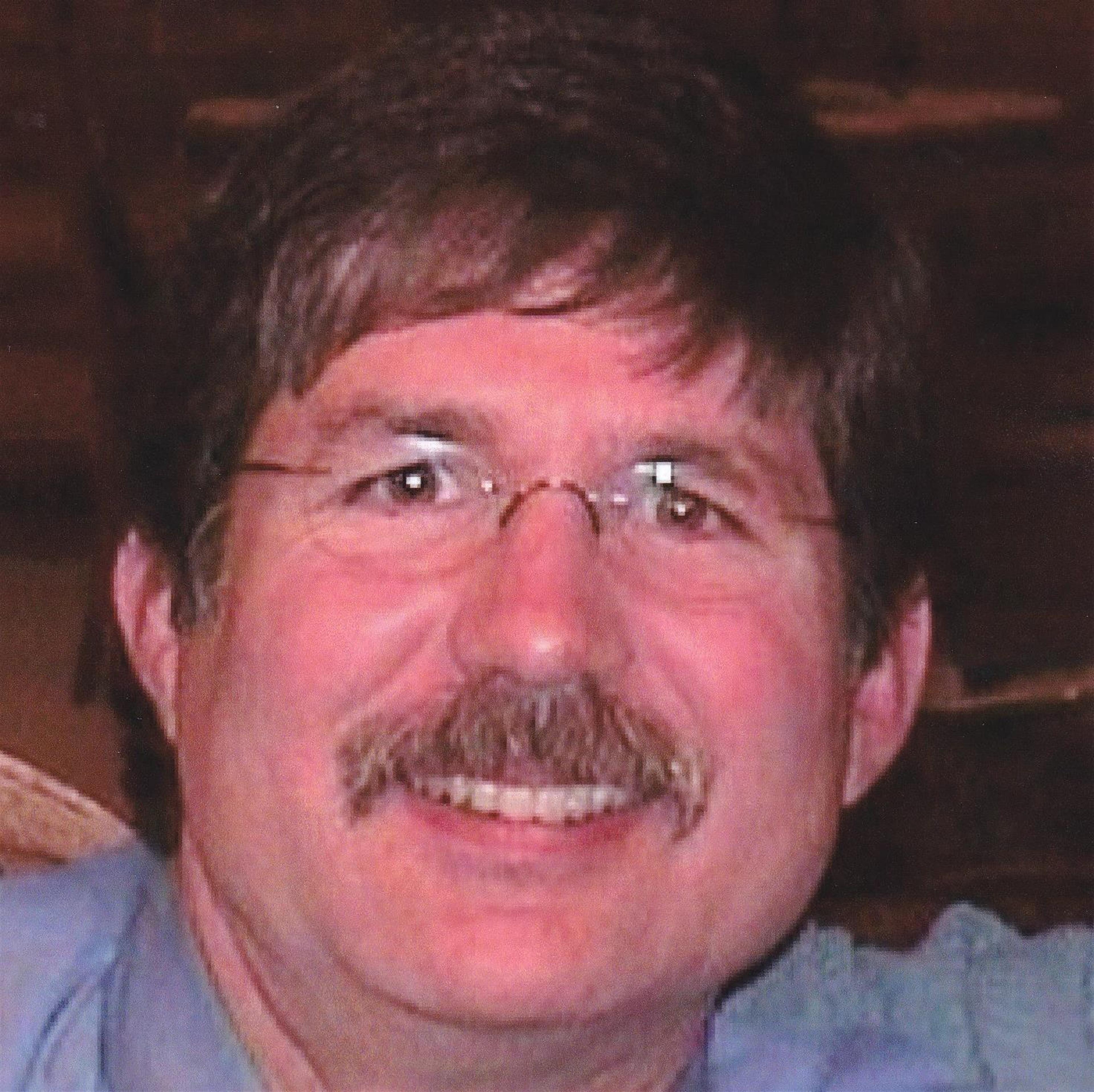 Dr. Edward M Worthen