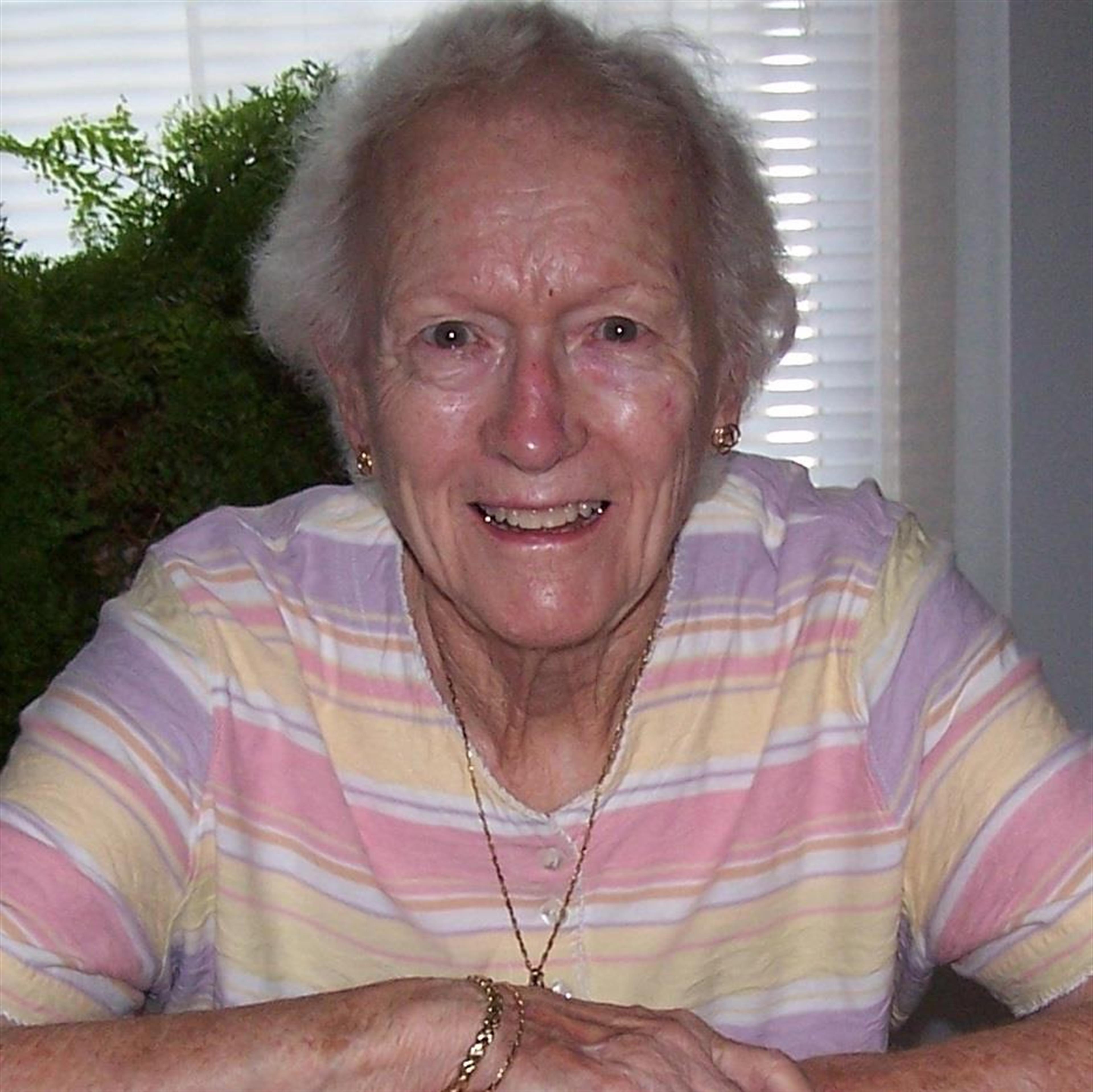 Jean M. Lewis' obituary picture
