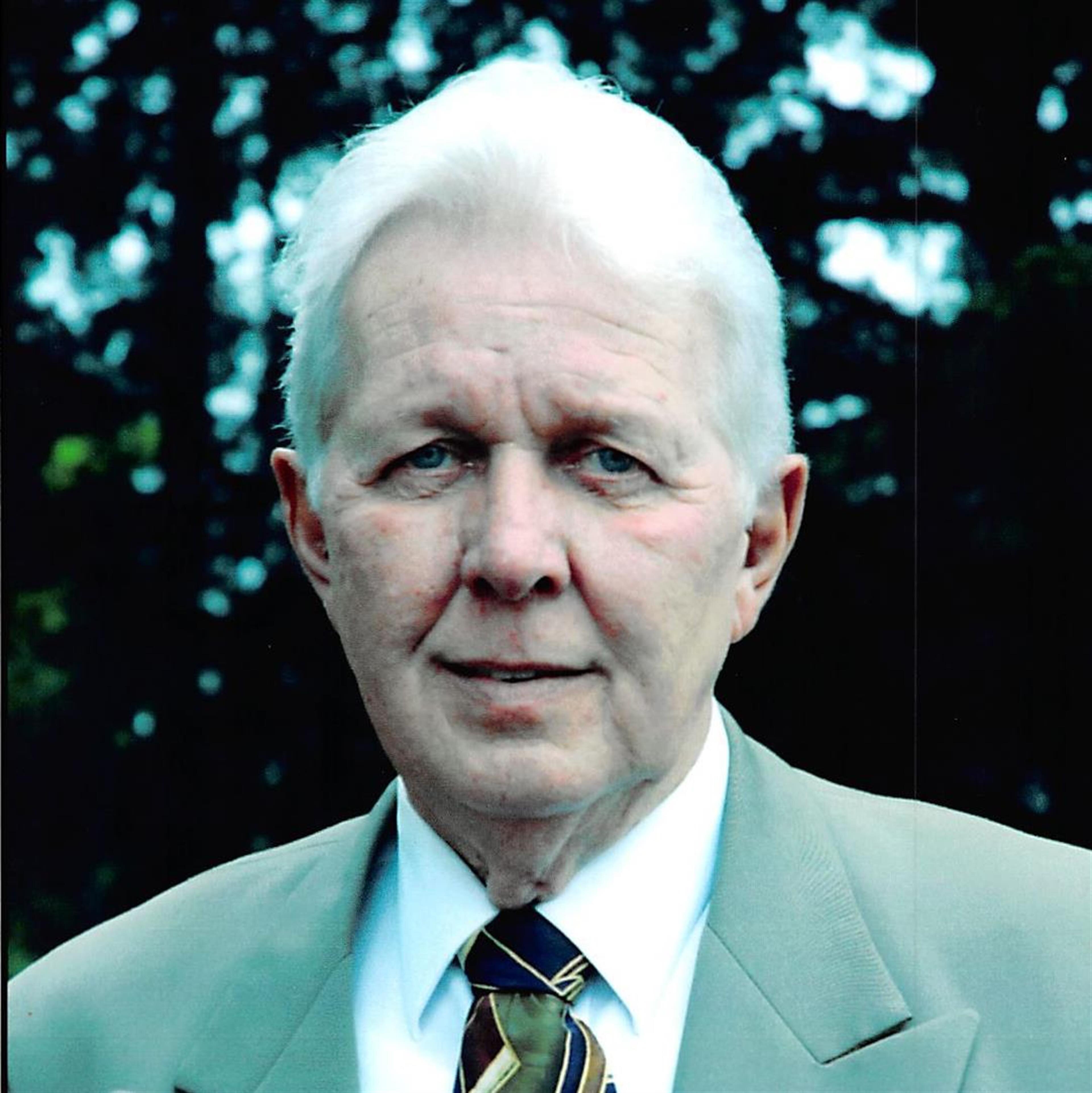 Mr. Glen Matthews