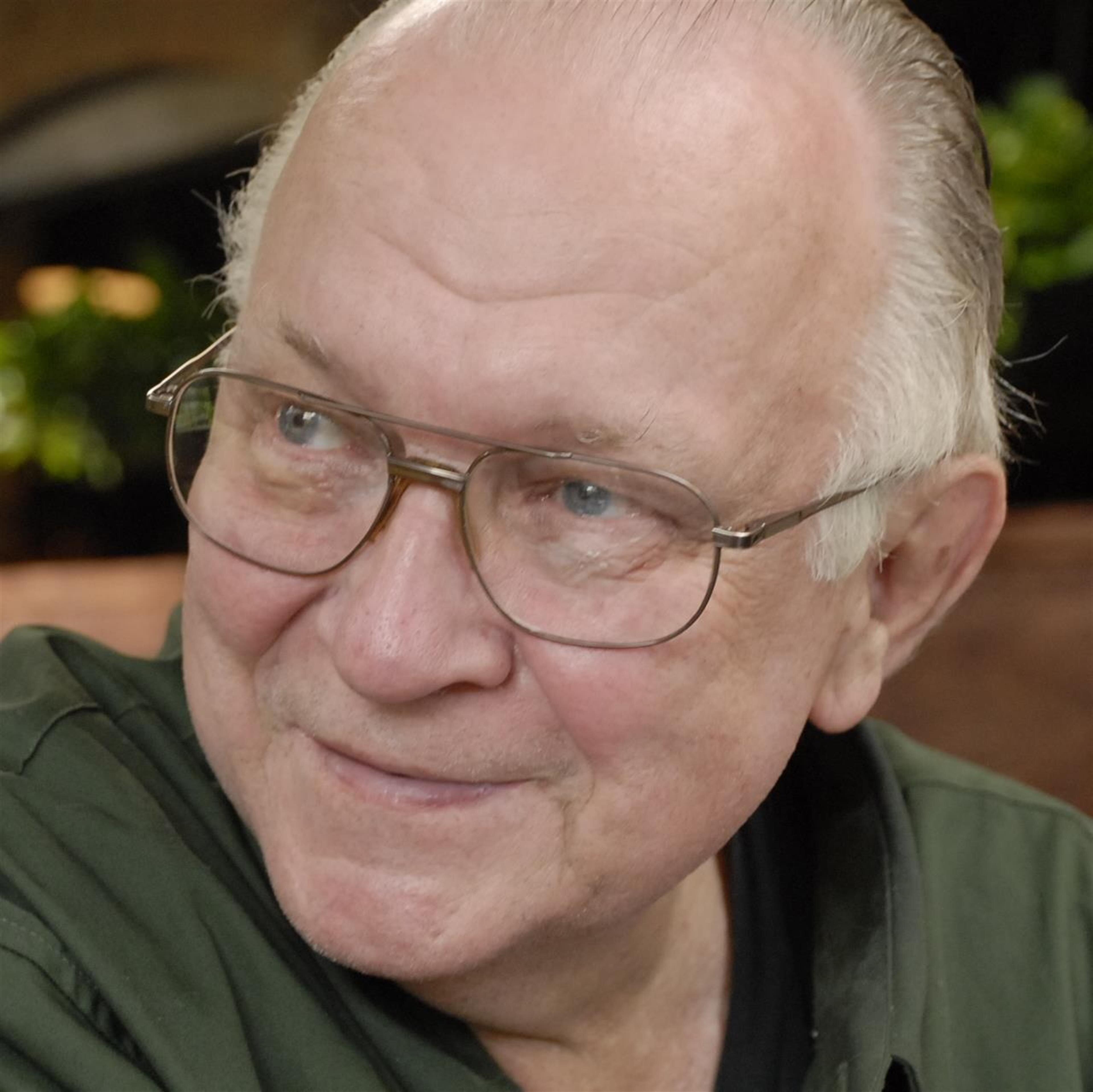Ray R. Sidelinker