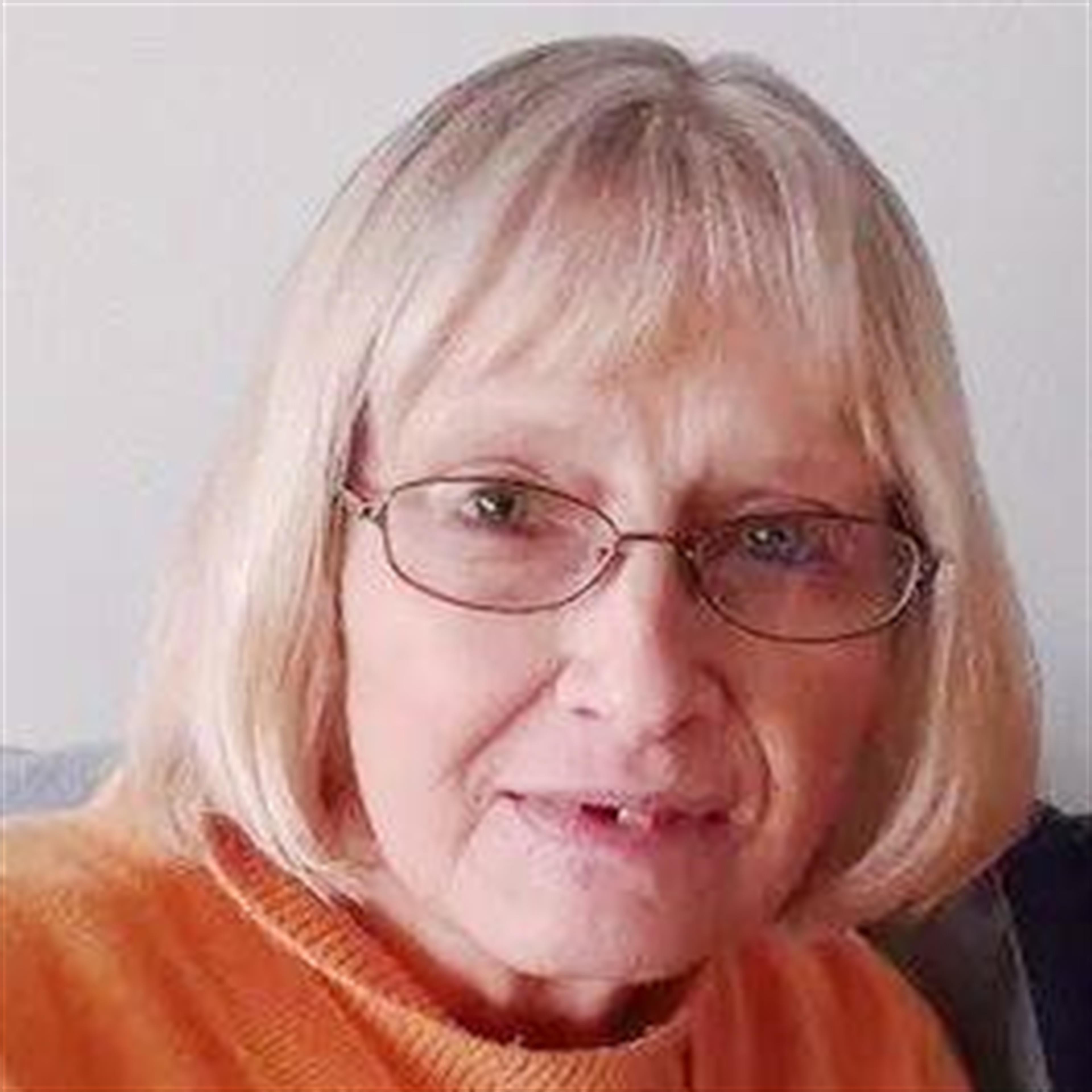 Linda  (Maczonis) Mento