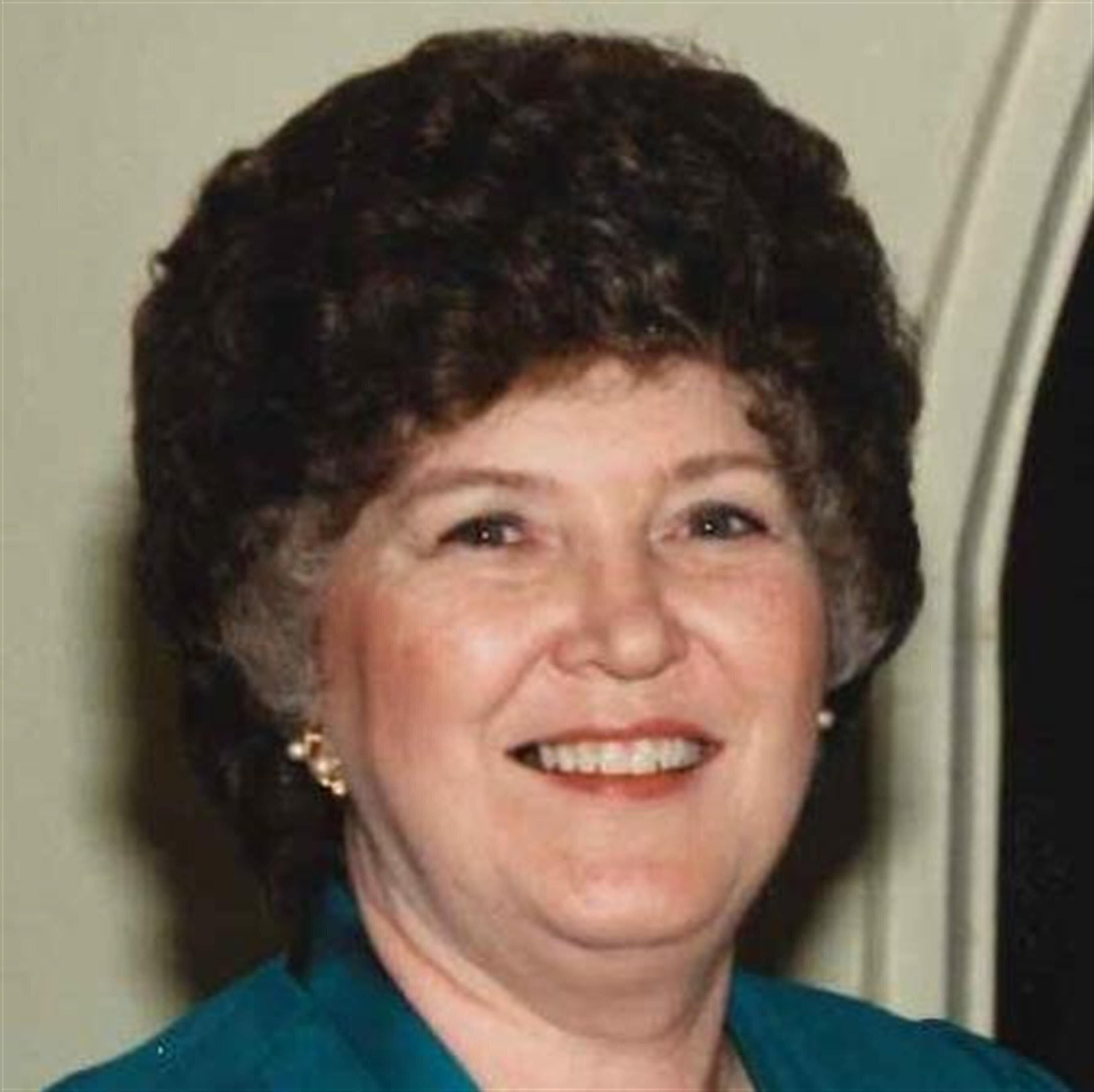 Carolyn A Bauer
