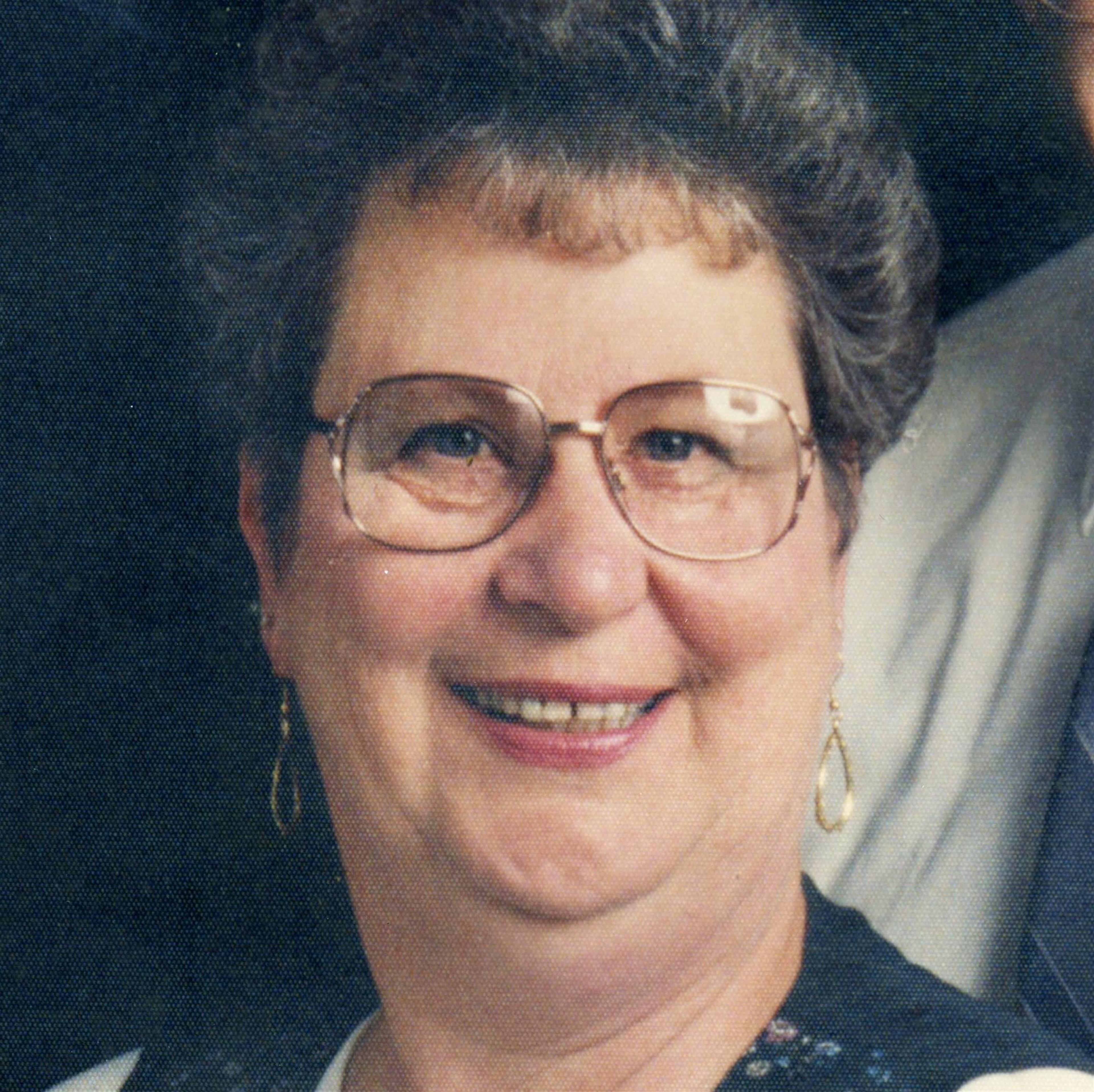 Darlene Viola Farrar