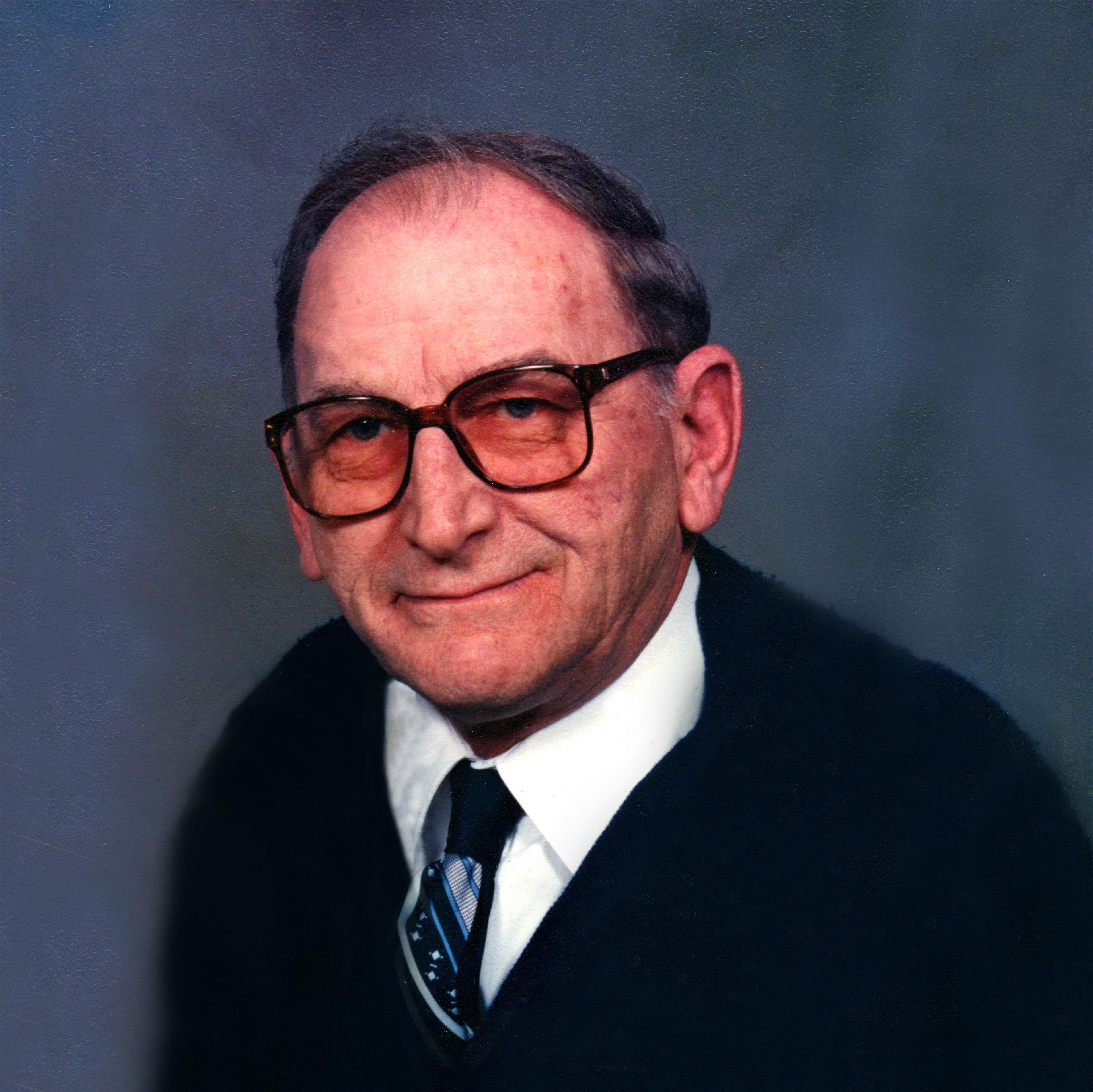 Donald  L. Sams 