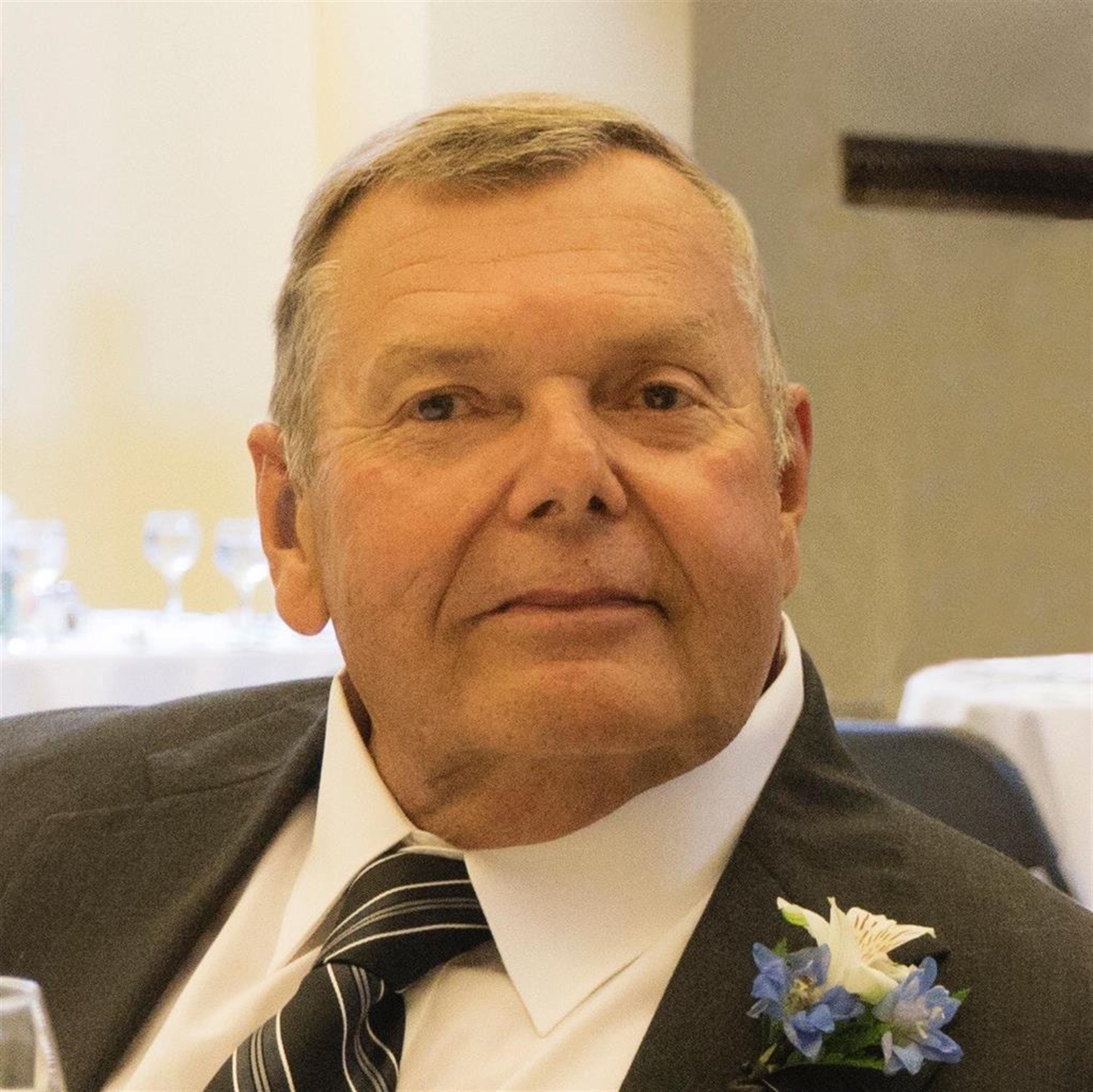 Mr.  Larry L. Seastrom