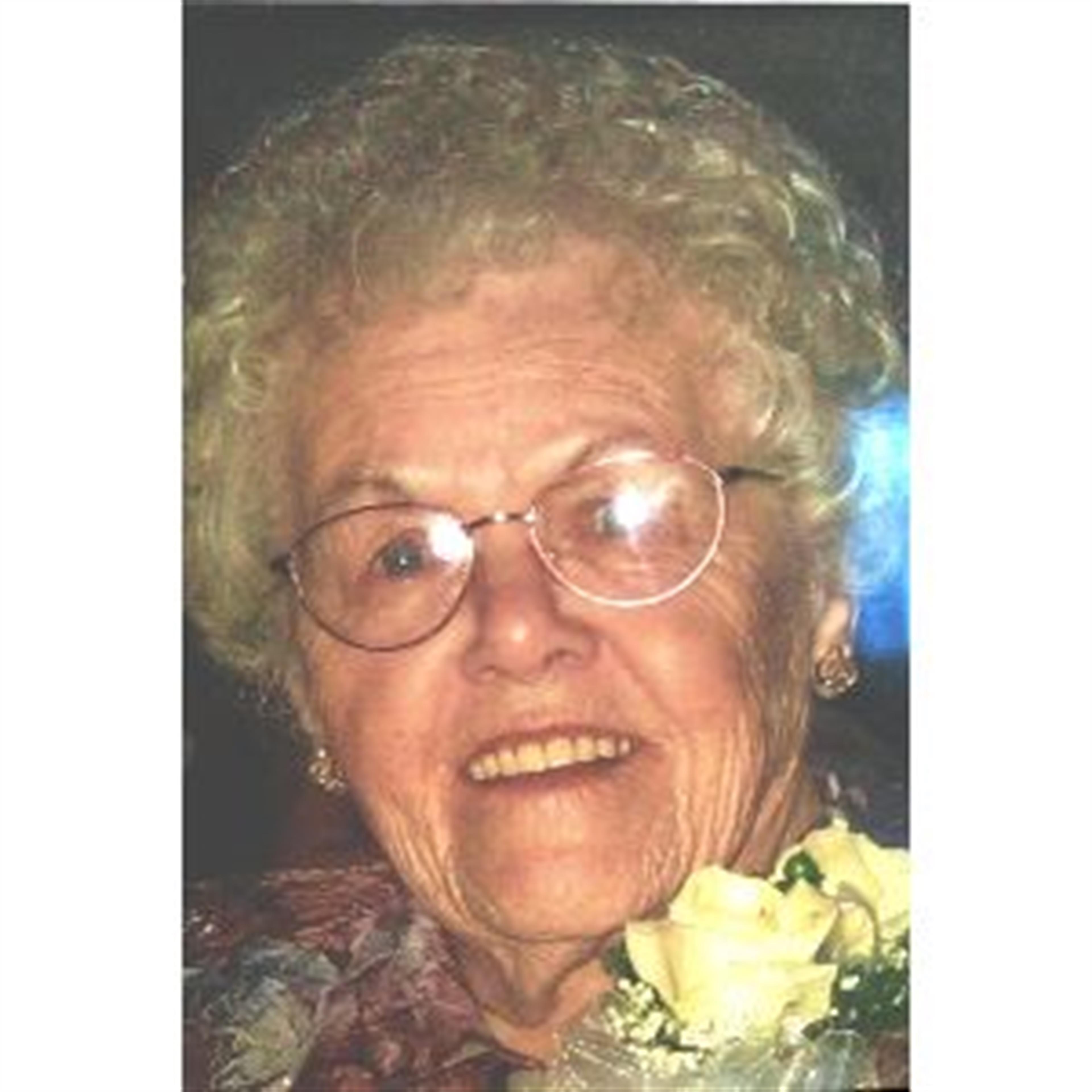 Margaret M. (Hamilton) Hoellrich