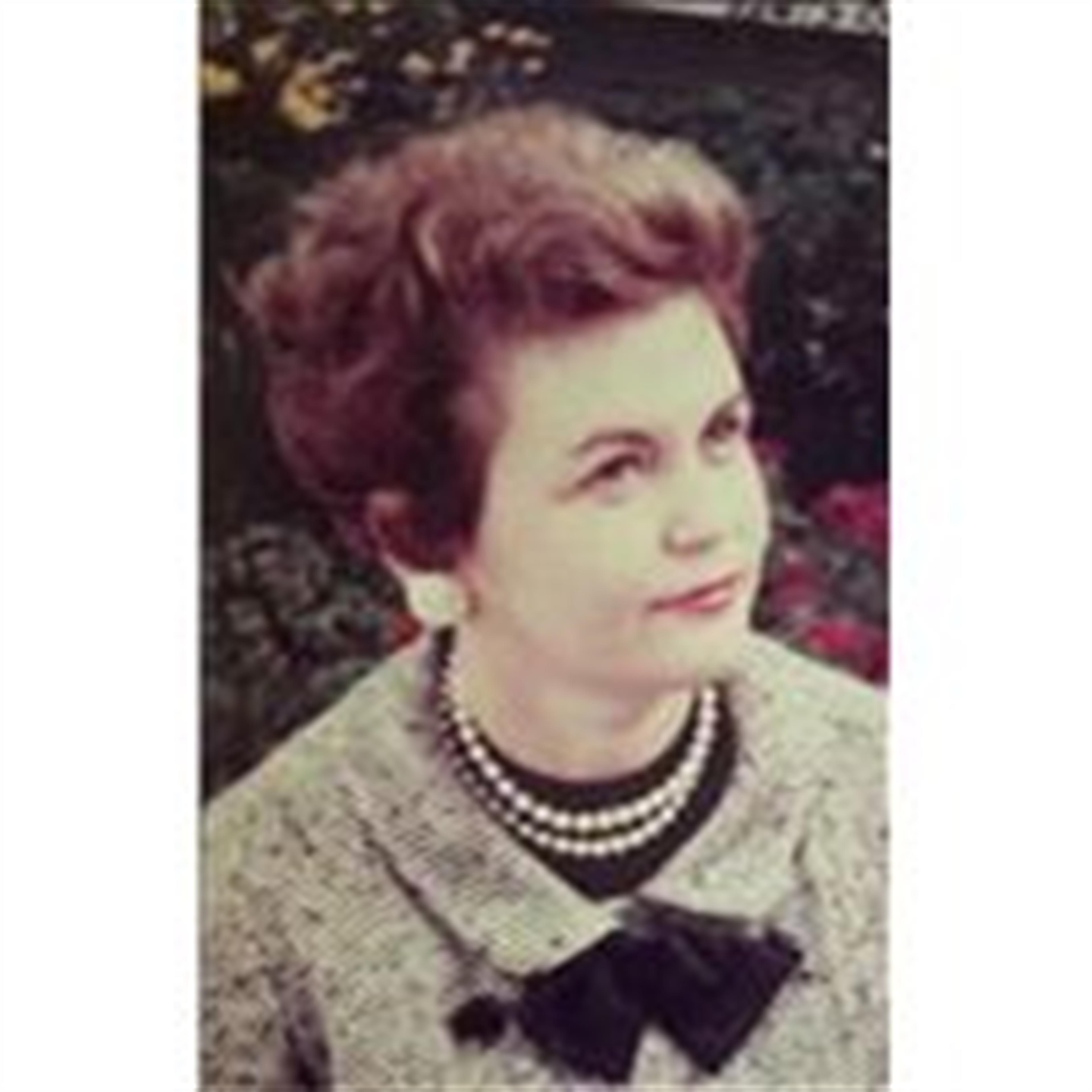 R. Eleanor (Maxwell) Ratte'