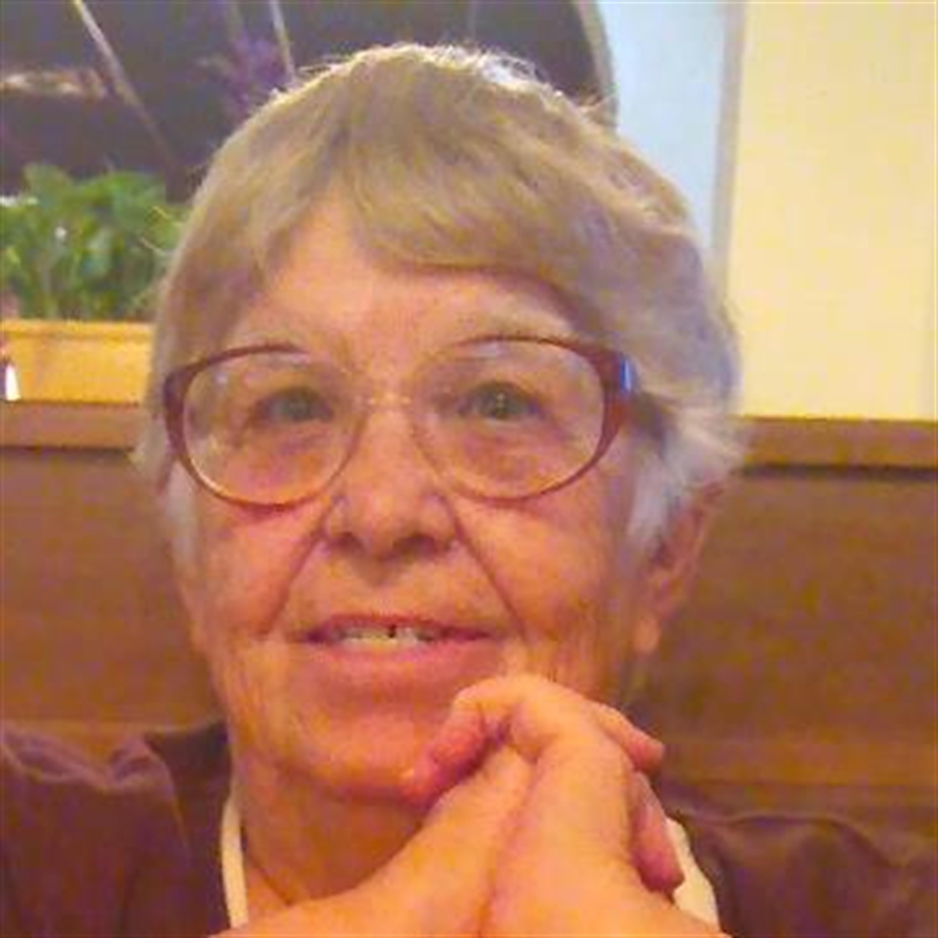 Carolyn Ruth McCall