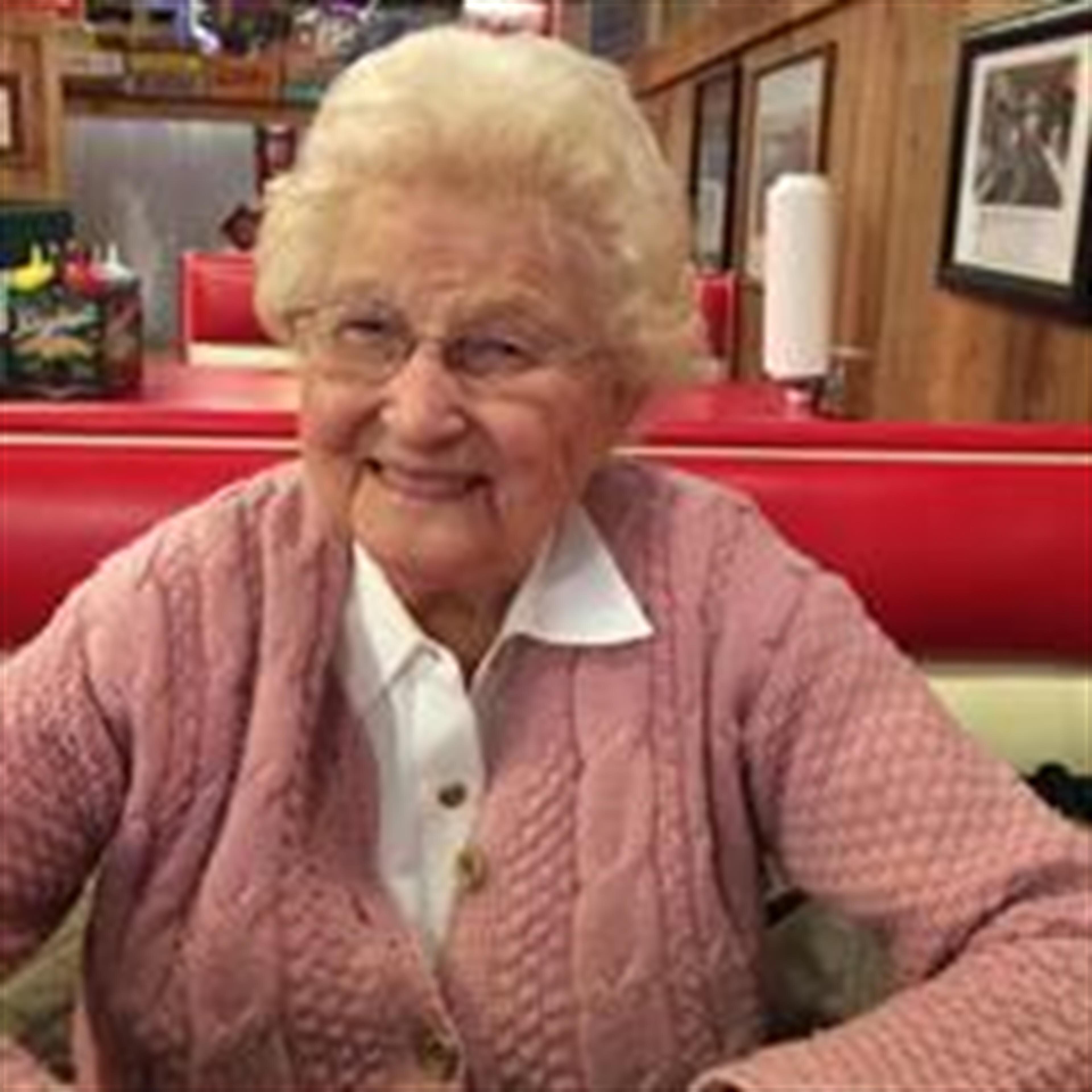 Virginia Louise Hull (Humansville)