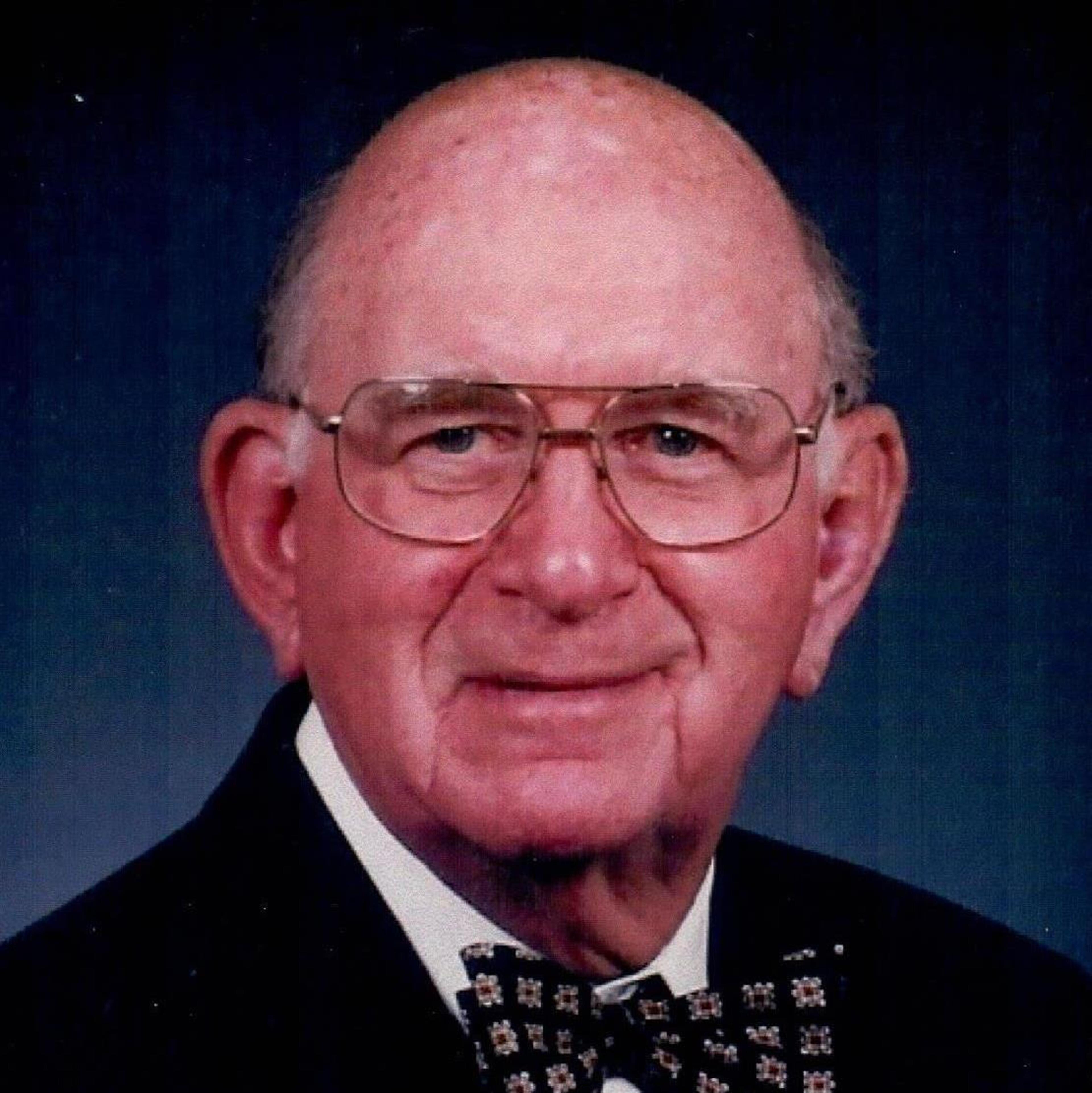 Max W Holleyman Sr