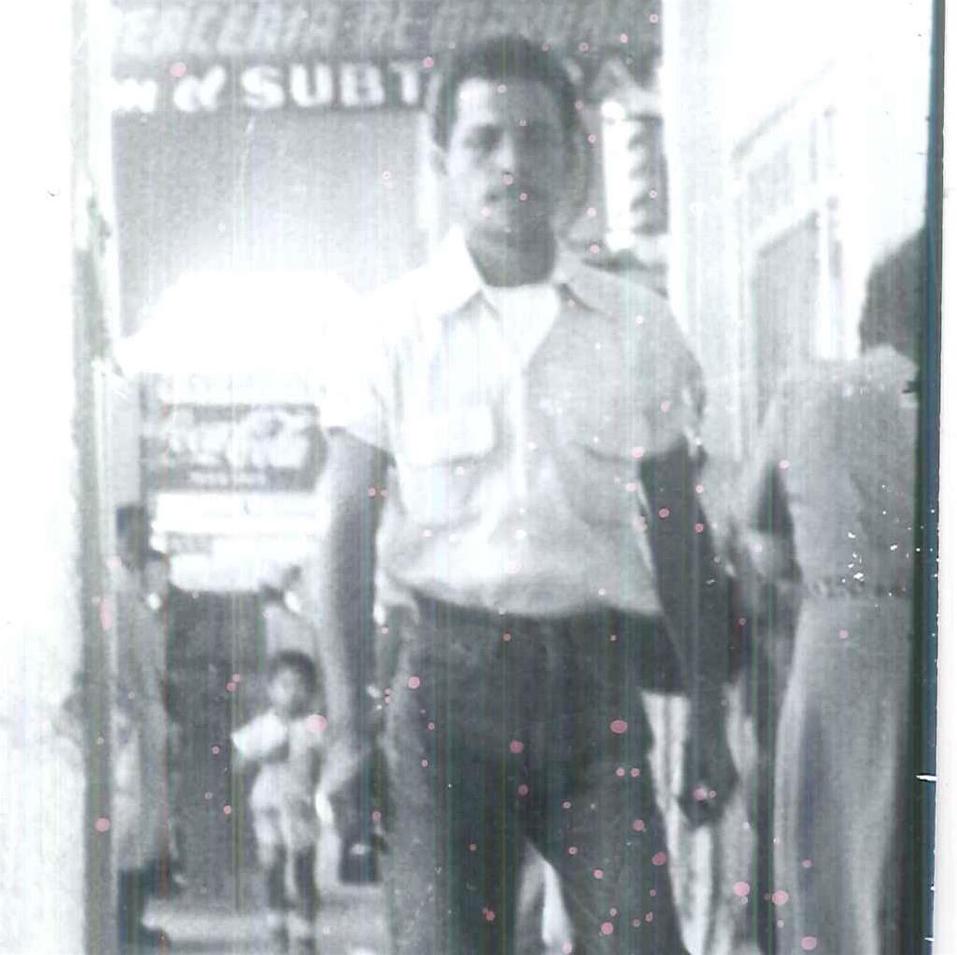 Arturo Carrera Sr.