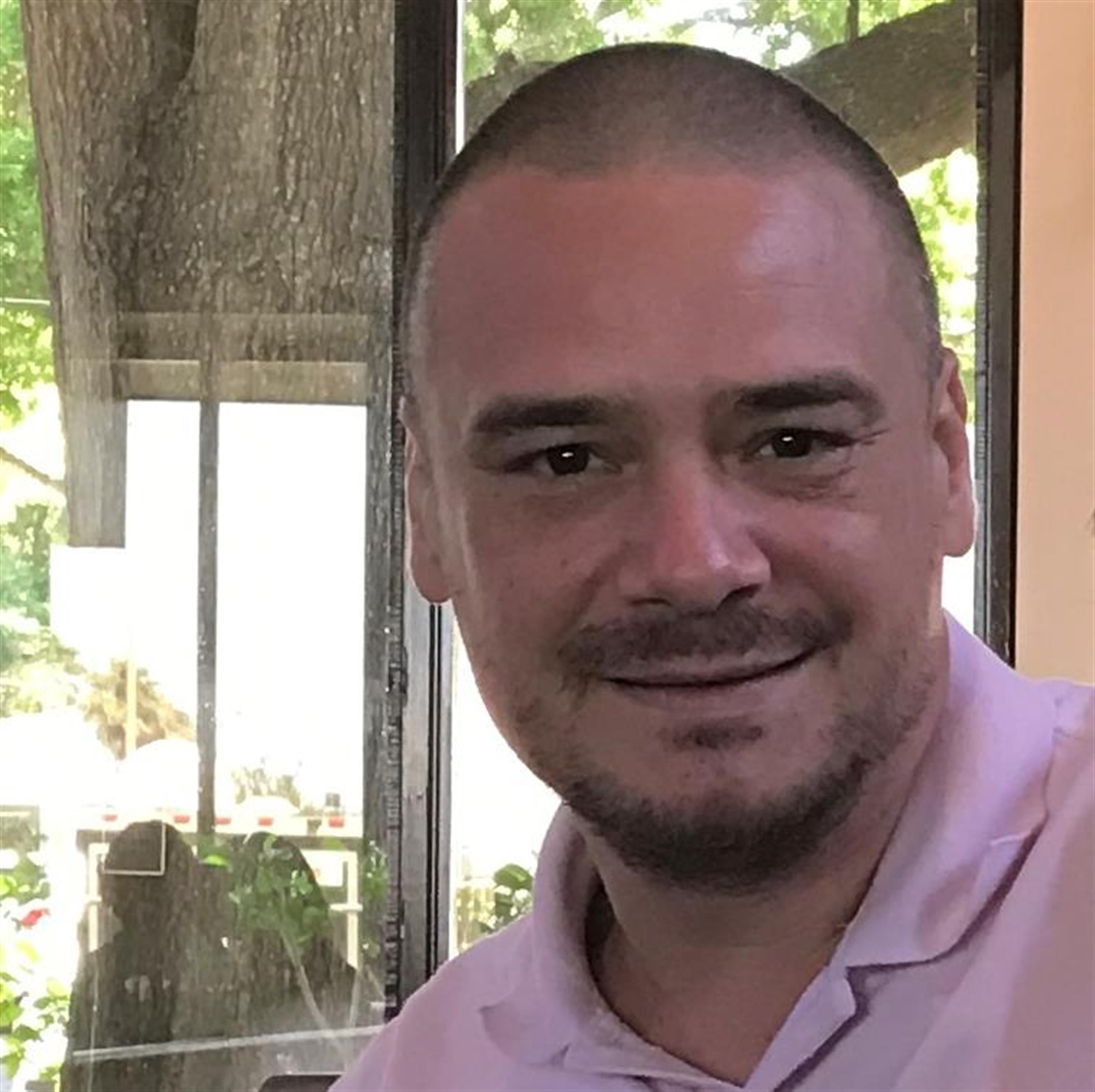 Ricardo R Fernandez