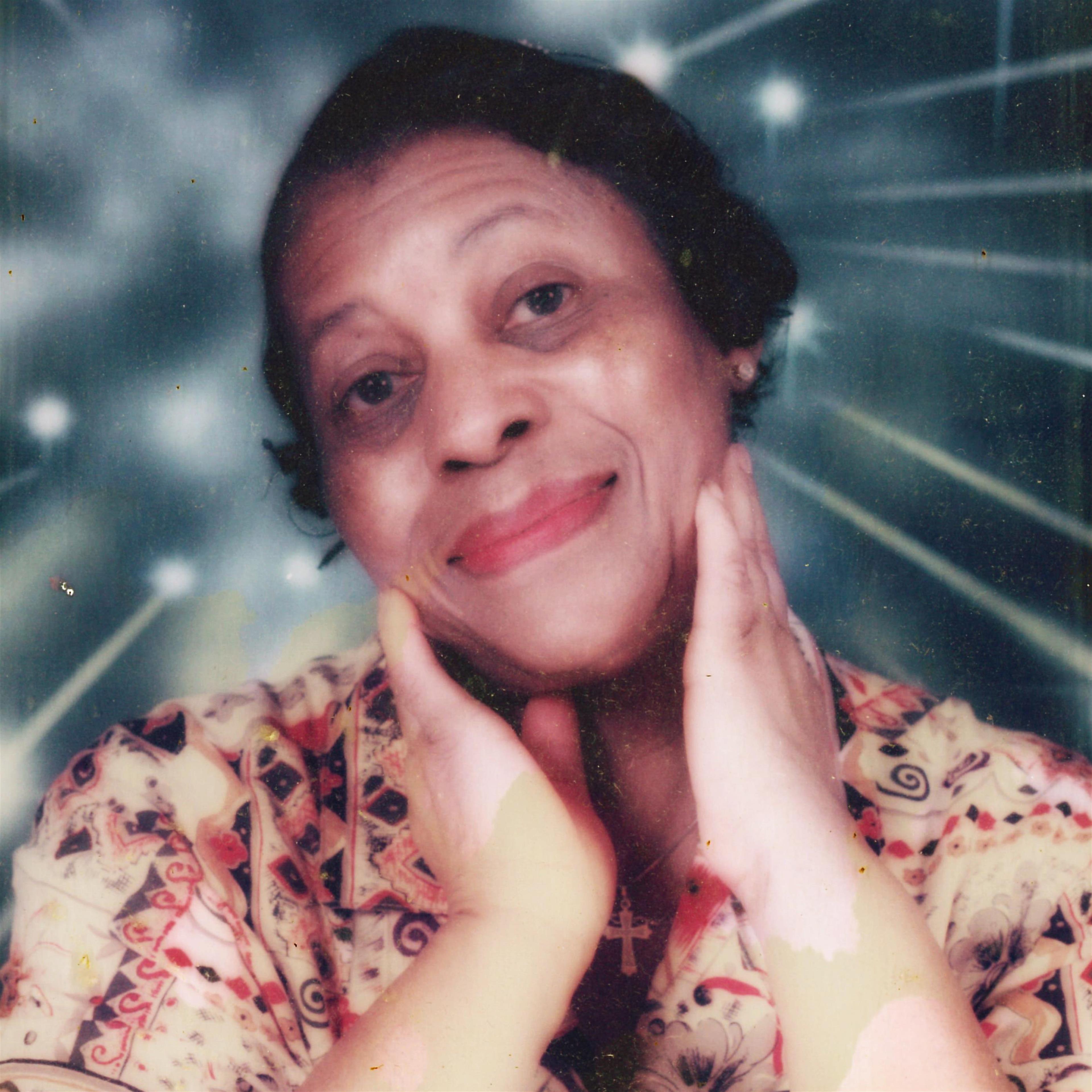 Muriel Daves