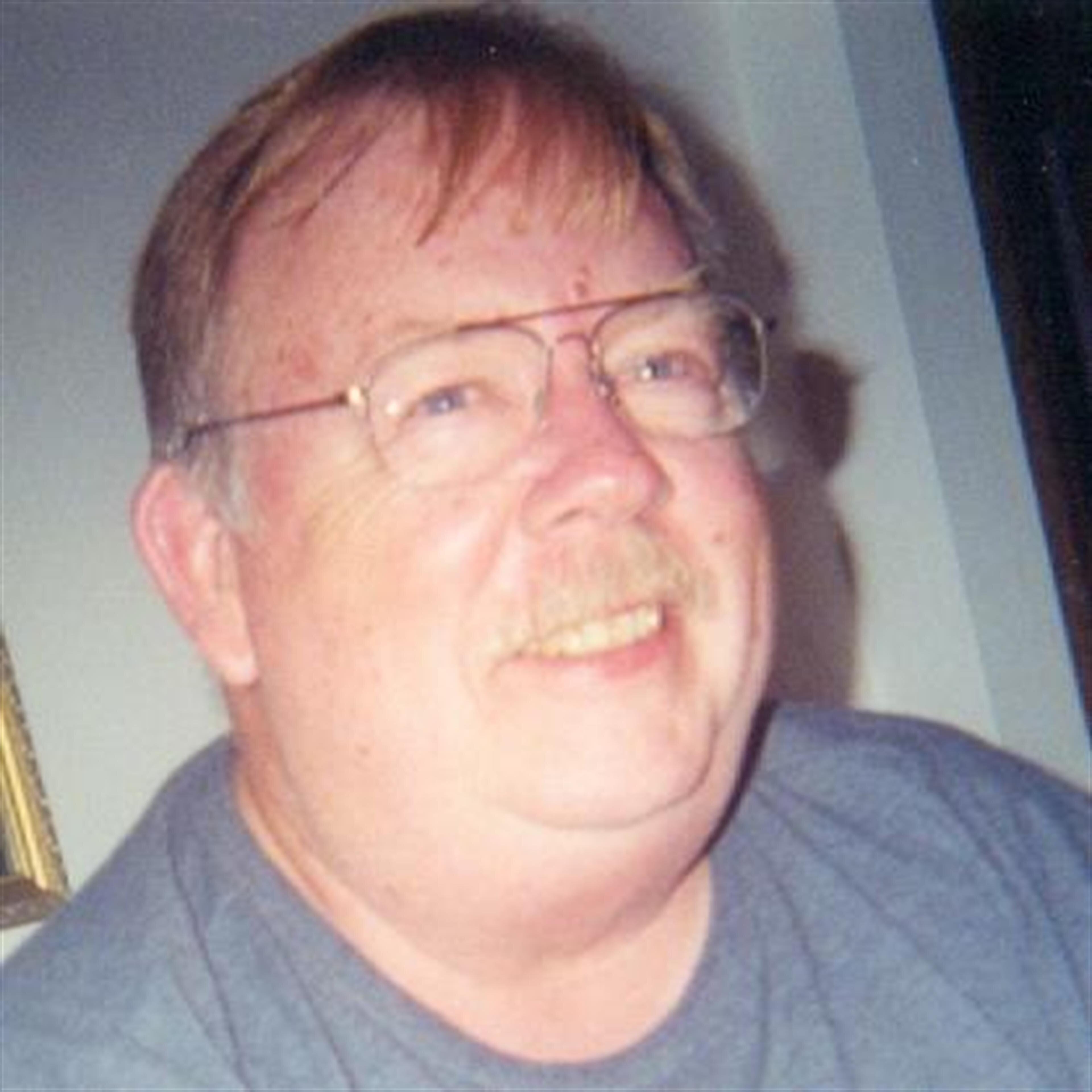 Joe  F Castleman