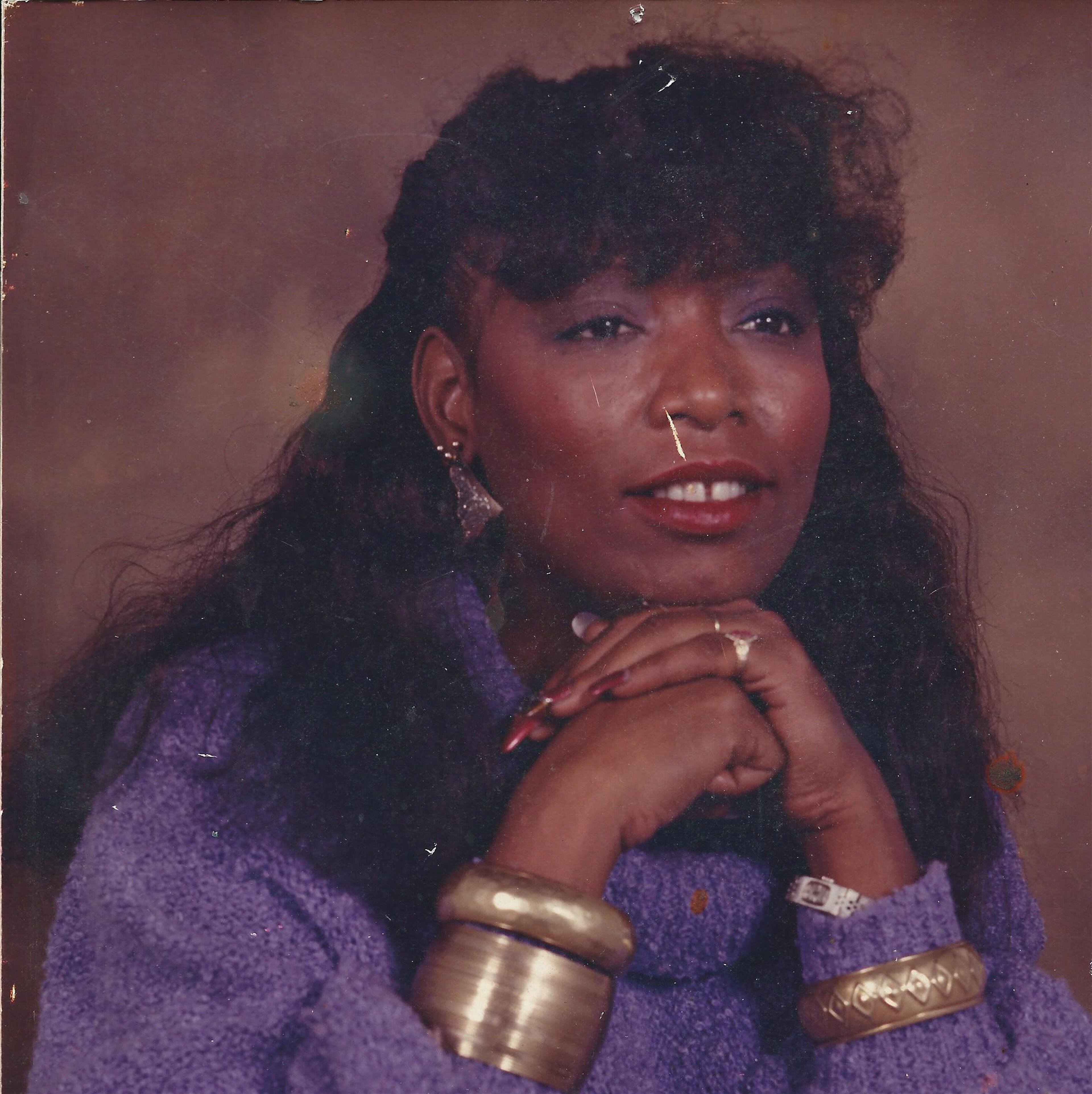 Cynthia E Hill