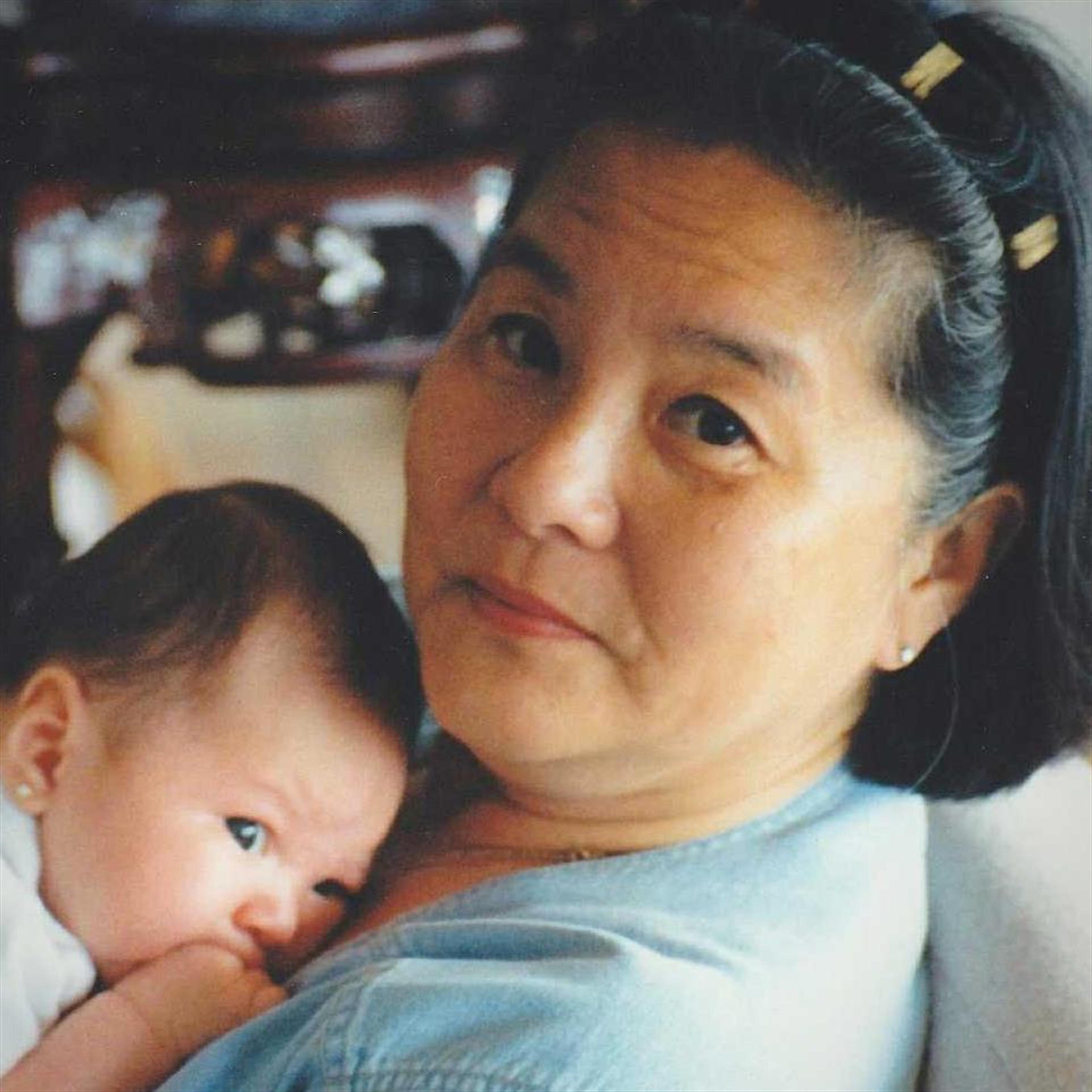 OFELIA CHUYN CHAEL