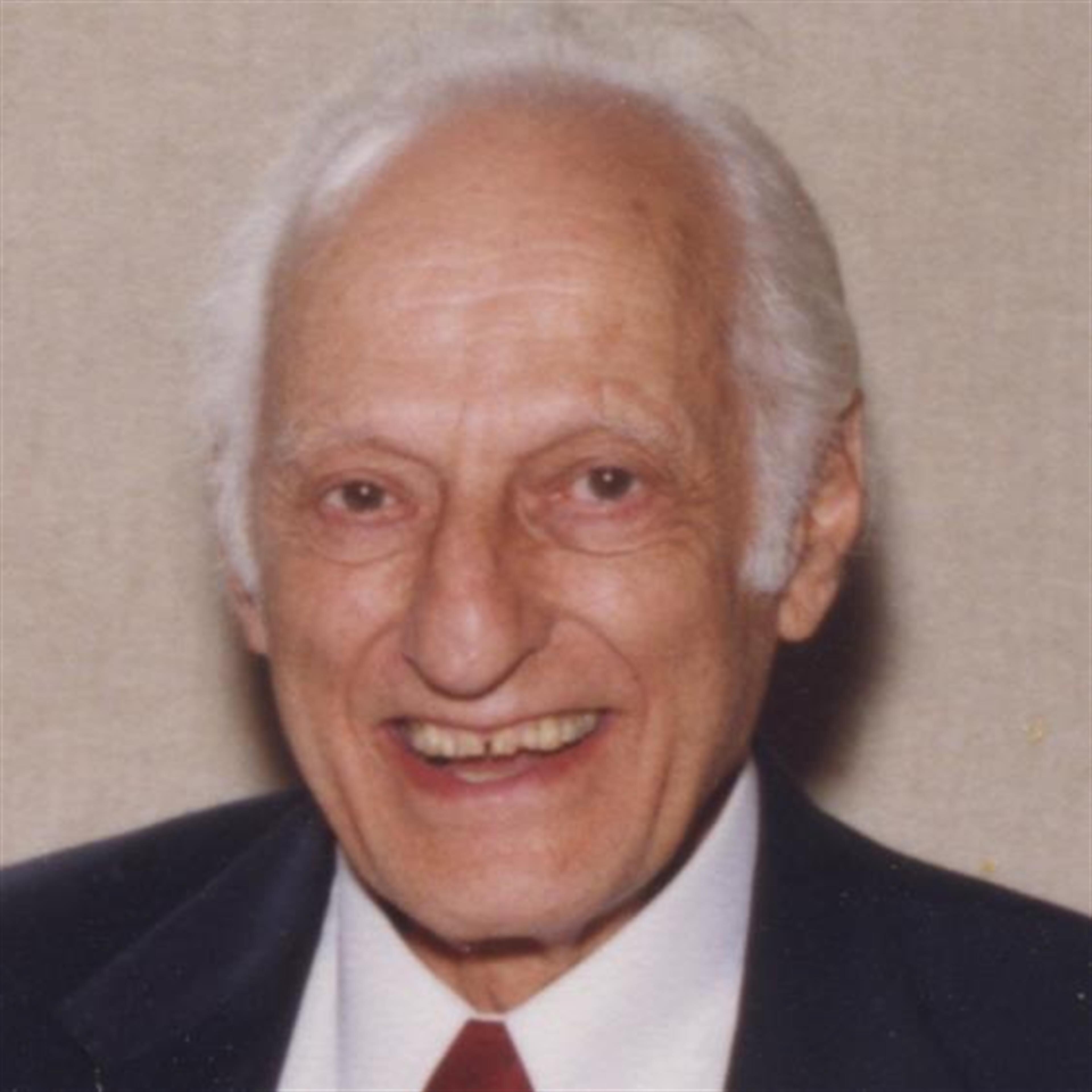 Irving Bayer