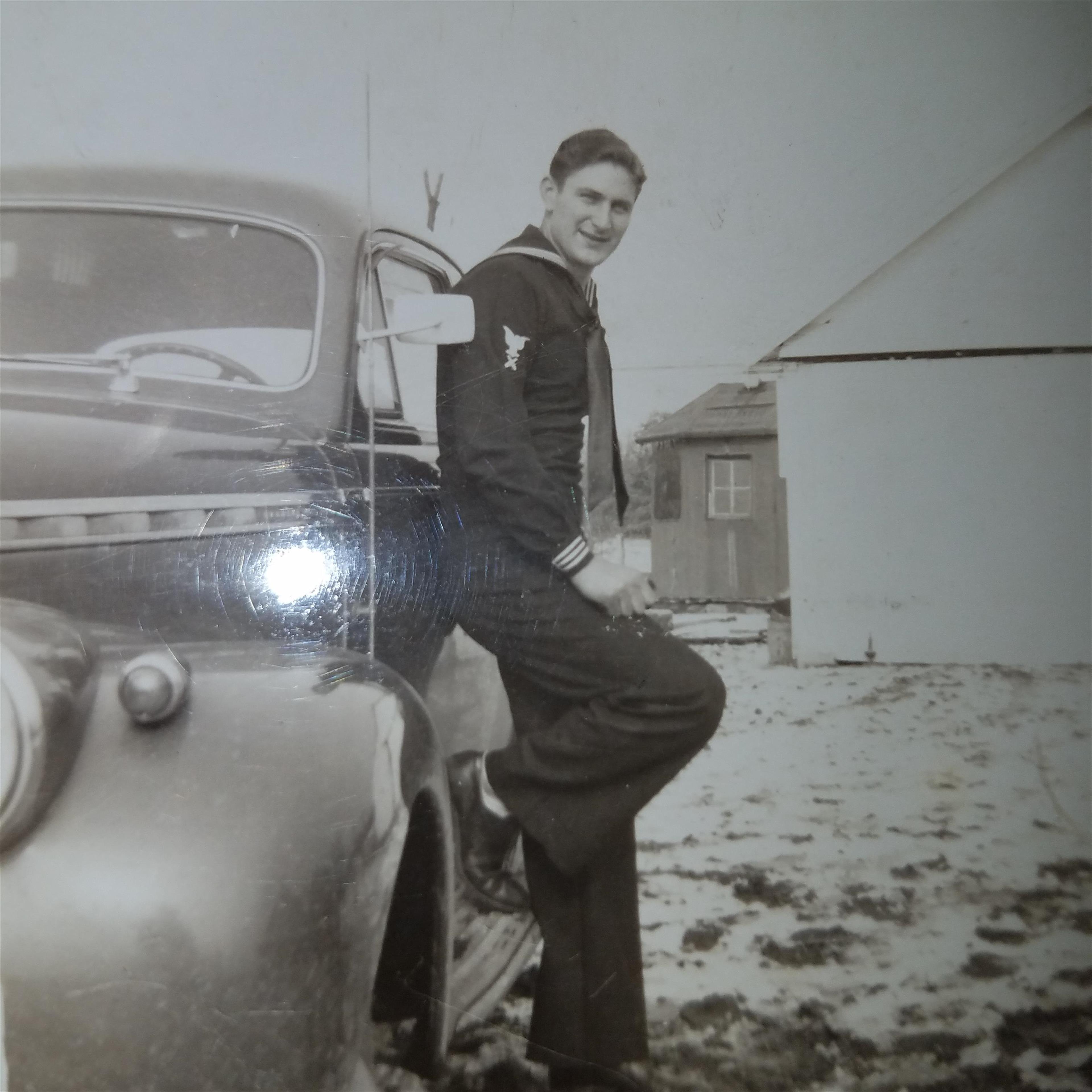 Gordon L. Hankins' obituary picture