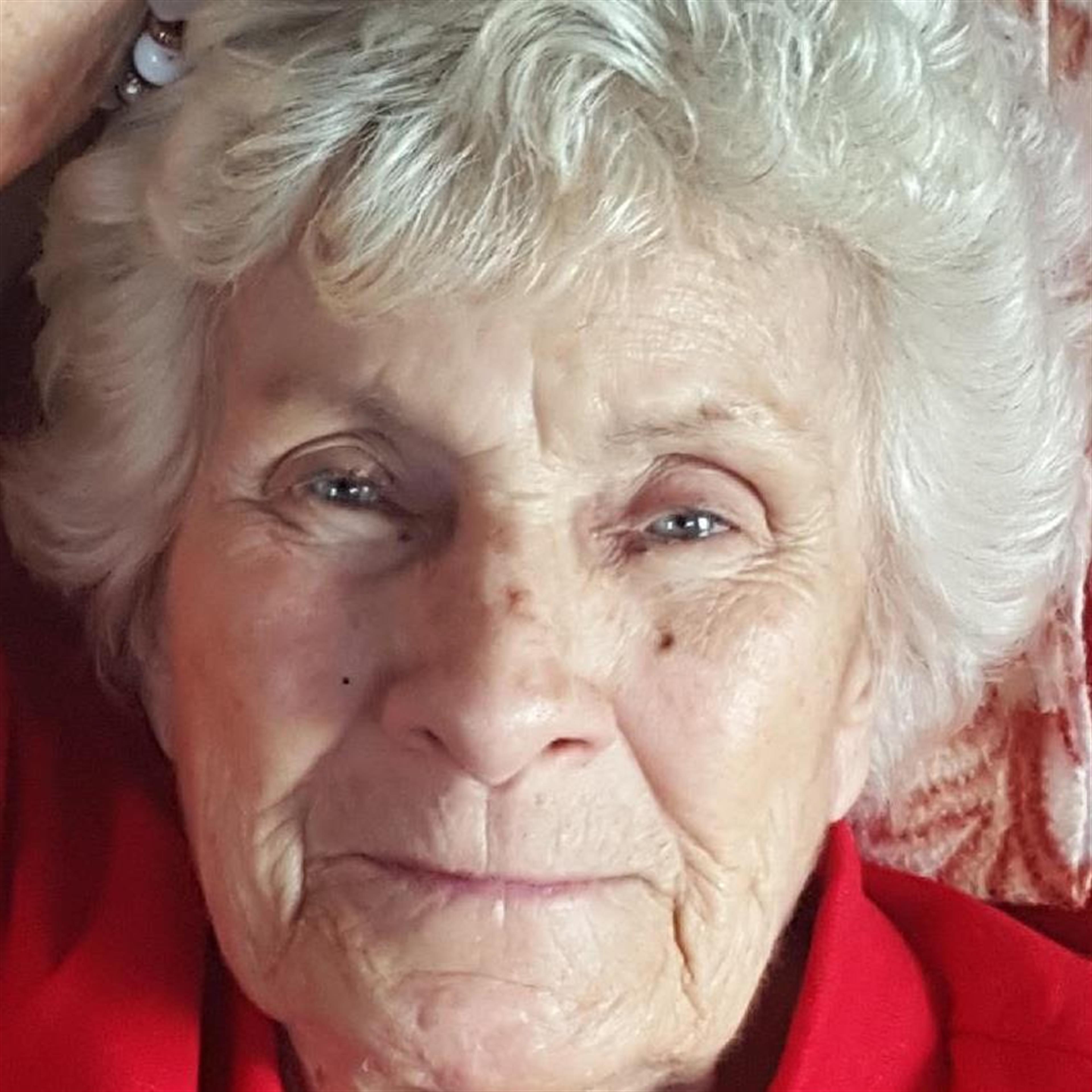 Barbara "June" Tinney's obituary picture