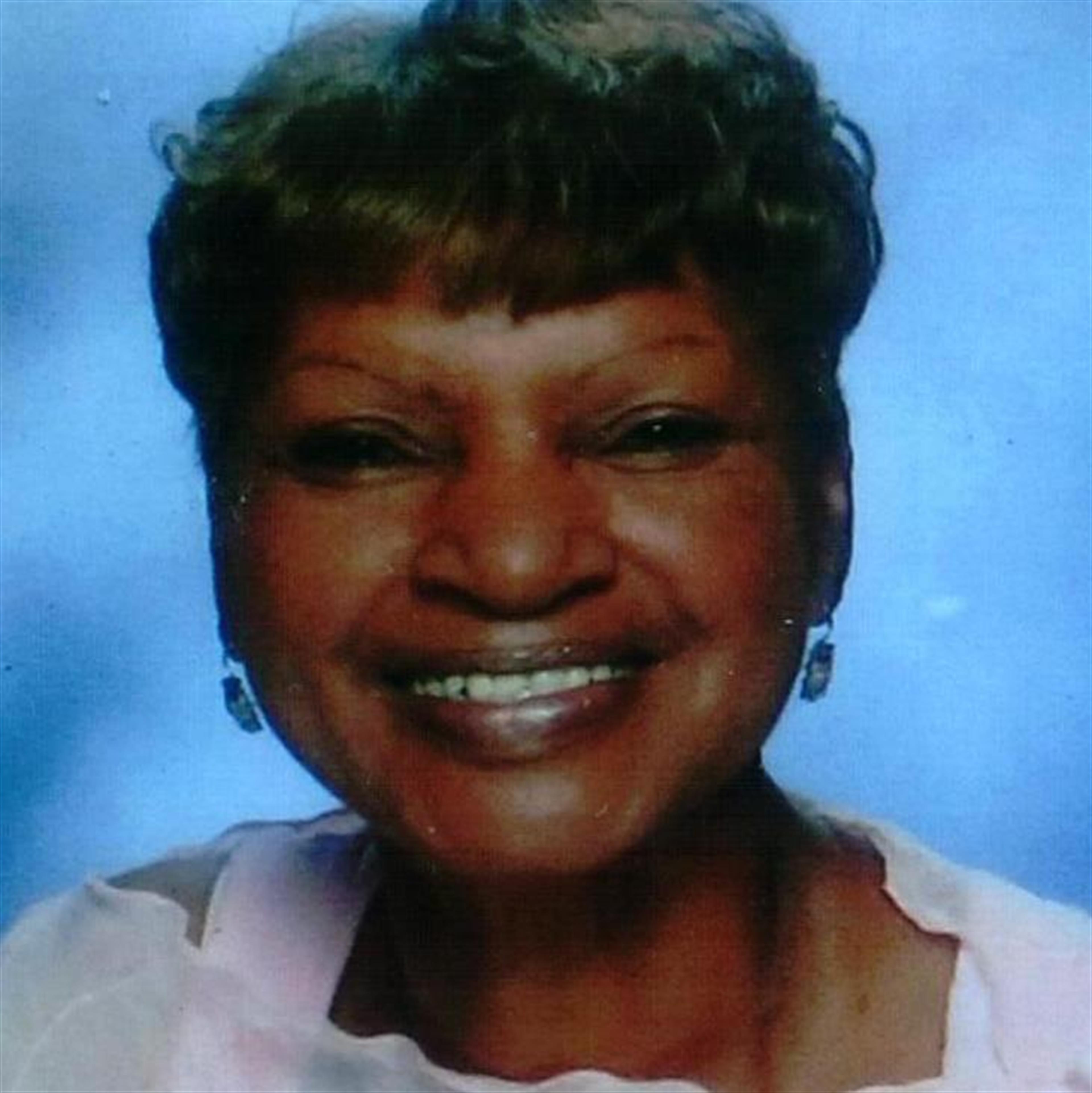 Elouise Moore's obituary picture