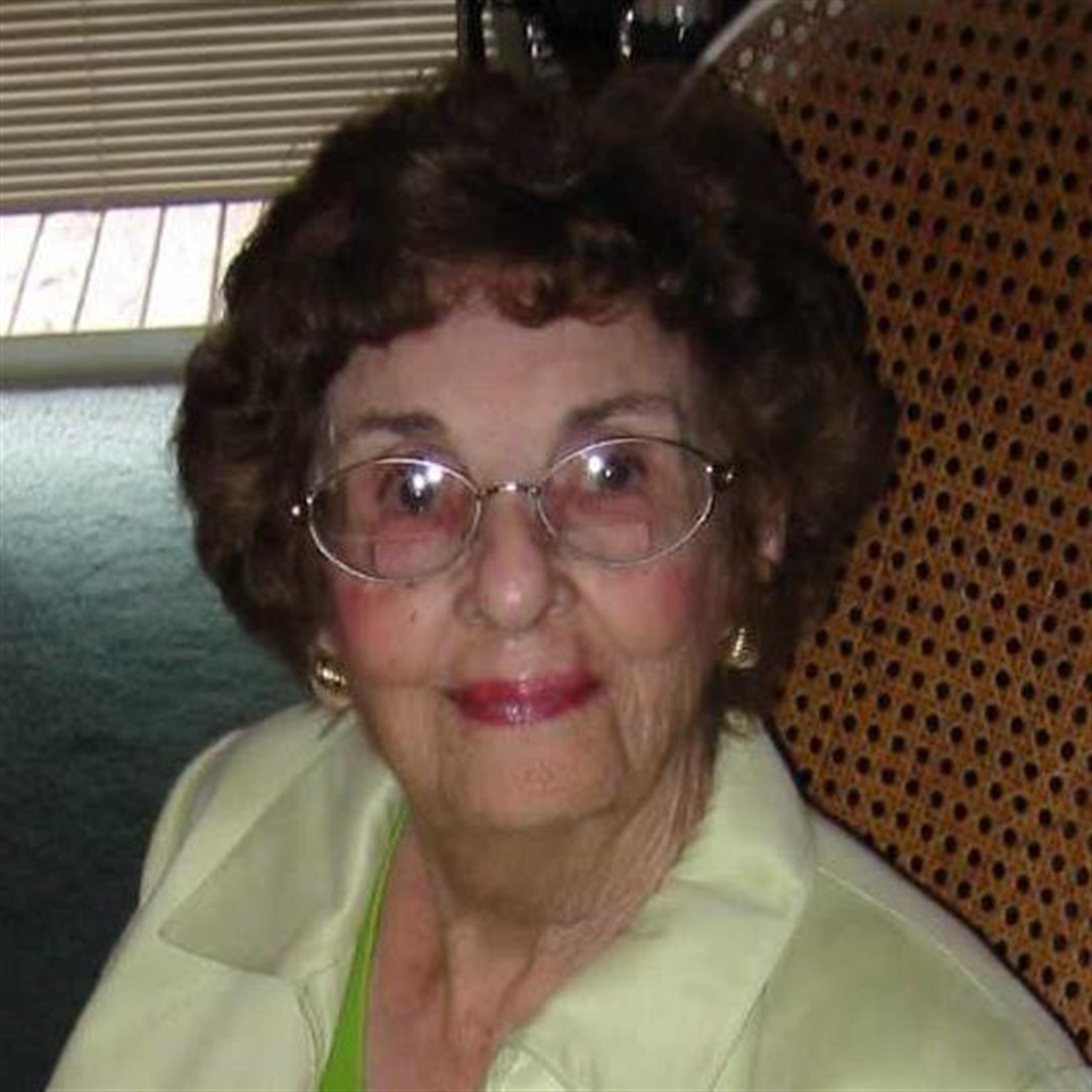 Lola Burnis Hutto