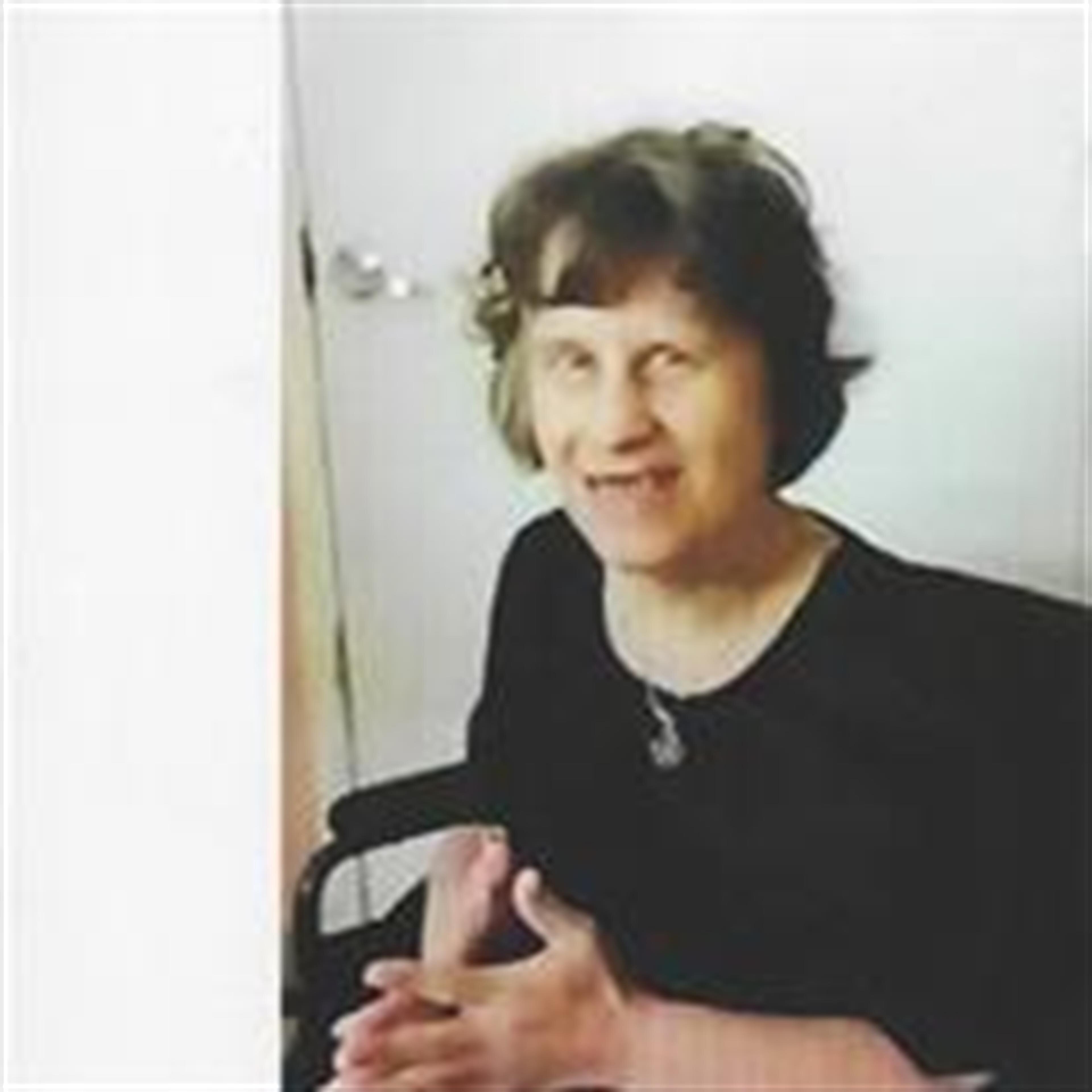 Juanita E Richey